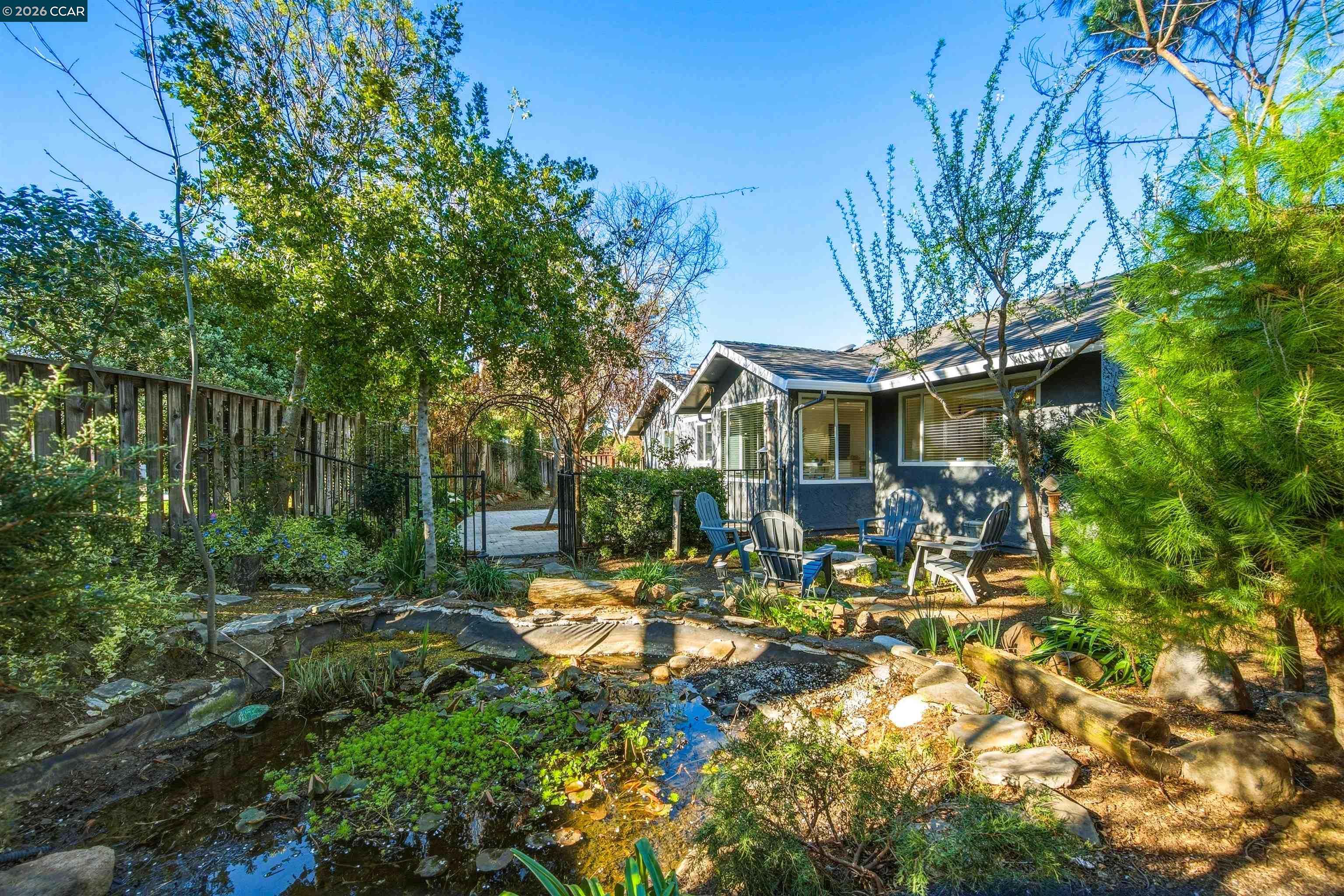 Detail Gallery Image 31 of 45 For 1911 Meredith Ct, Concord,  CA 94521 - 3 Beds | 2 Baths