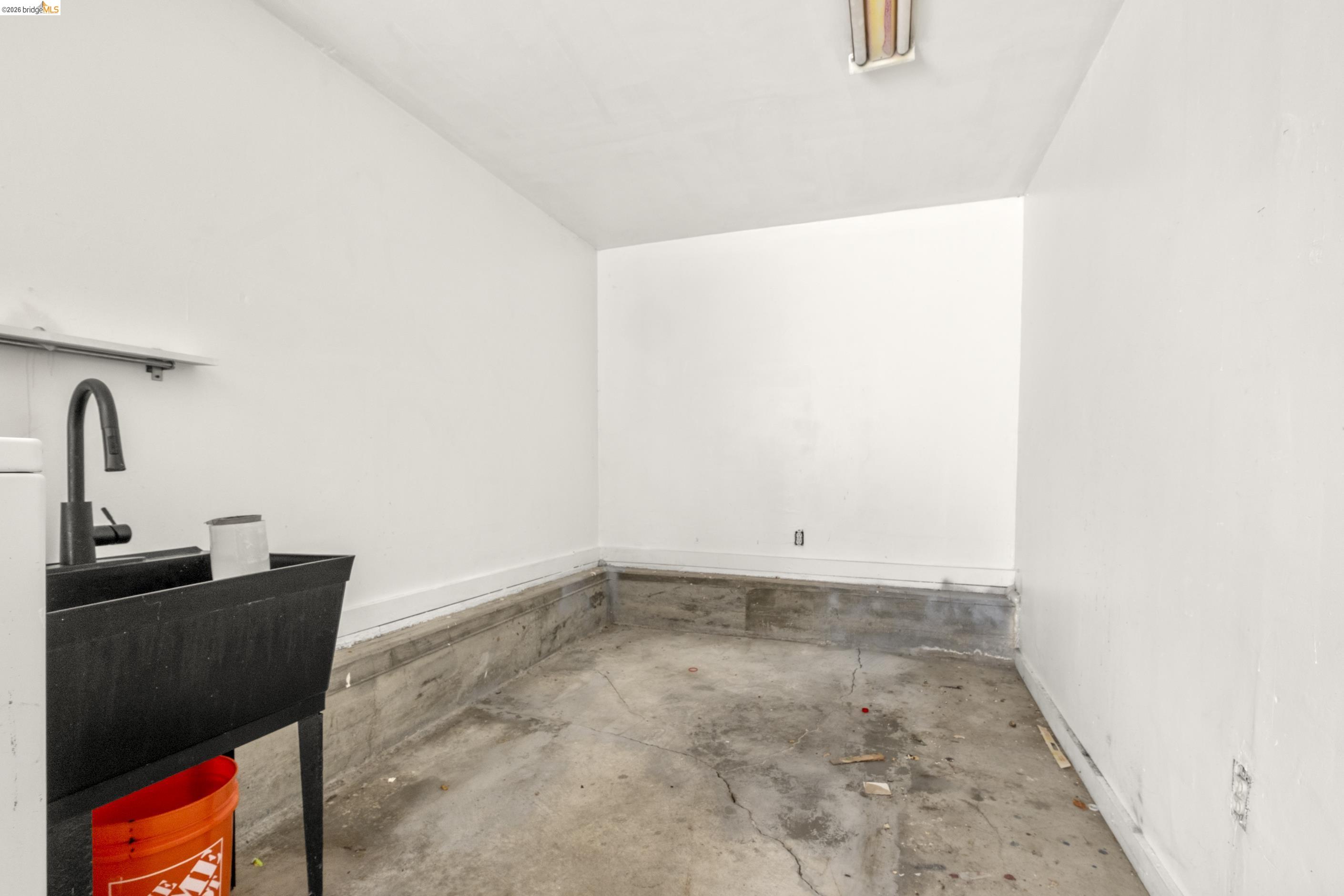 Detail Gallery Image 20 of 35 For 464 42nd St, Oakland,  CA 94609 - – Beds | – Baths