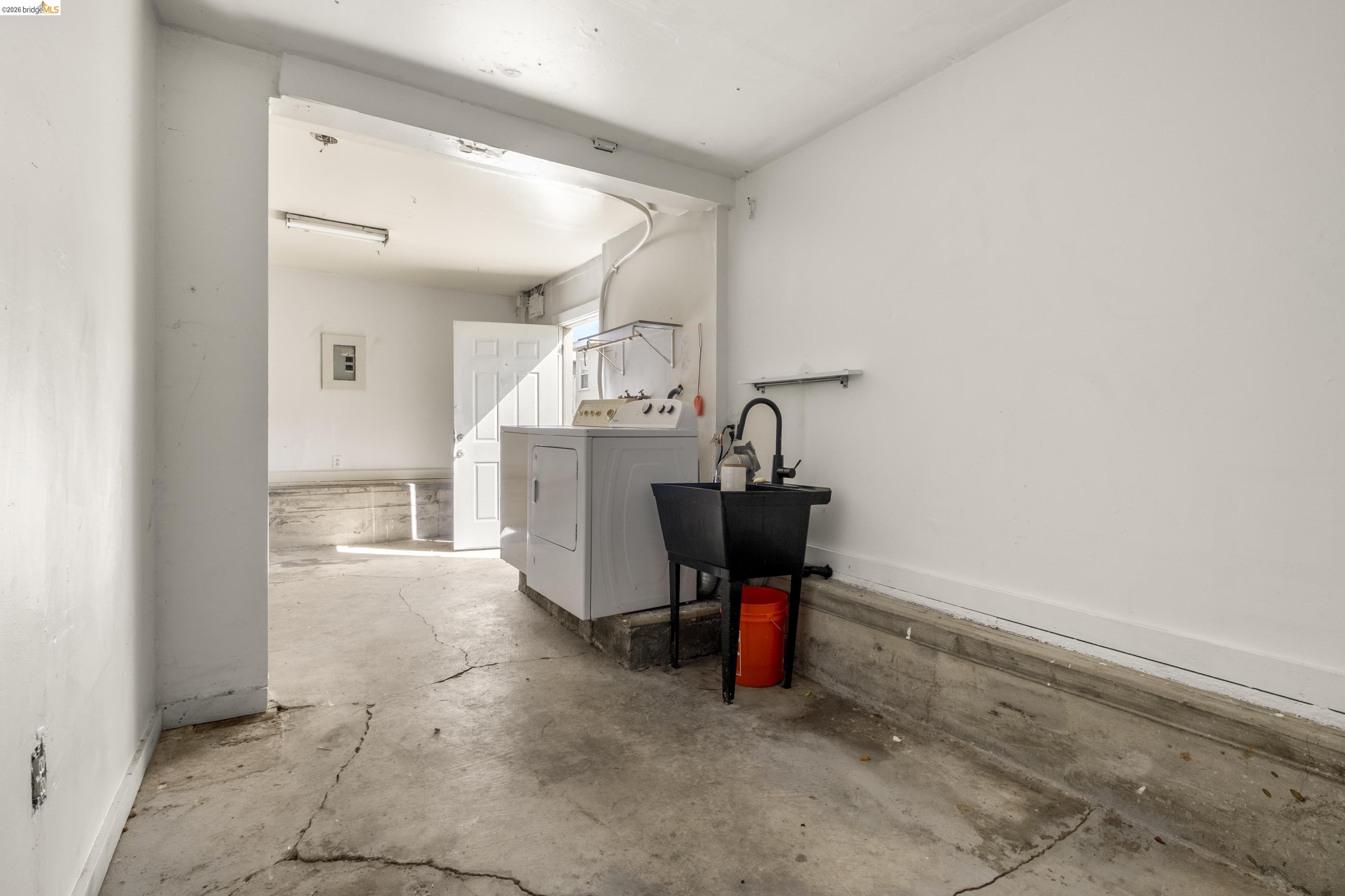 Detail Gallery Image 21 of 35 For 464 42nd St, Oakland,  CA 94609 - – Beds | – Baths