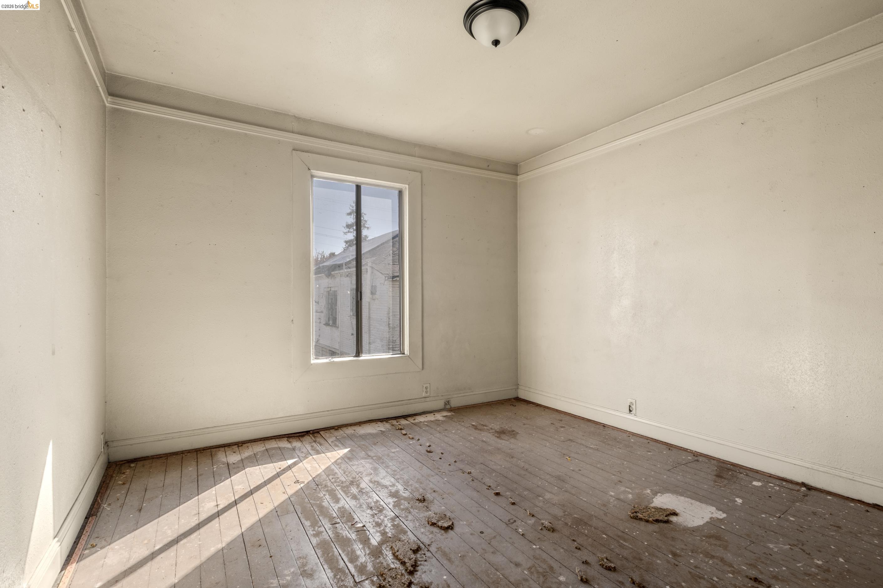 Detail Gallery Image 9 of 35 For 464 42nd St, Oakland,  CA 94609 - – Beds | – Baths