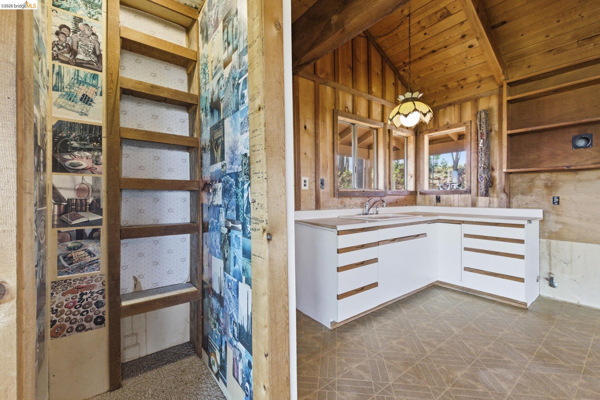 Detail Gallery Image 11 of 54 For 13180 Mountain Boy Mine Rd, Columbia,  CA 95310 - 1 Beds | 1/1 Baths