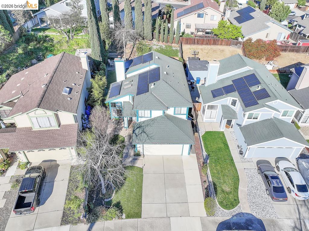 Detail Gallery Image 4 of 38 For 2860 Honeysuckle Cir, Antioch,  CA 94531 - 4 Beds | 2/1 Baths