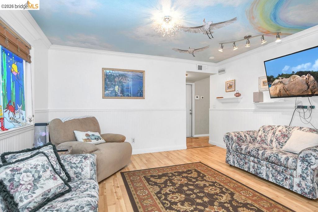 Detail Gallery Image 10 of 38 For 2860 Honeysuckle Cir, Antioch,  CA 94531 - 4 Beds | 2/1 Baths