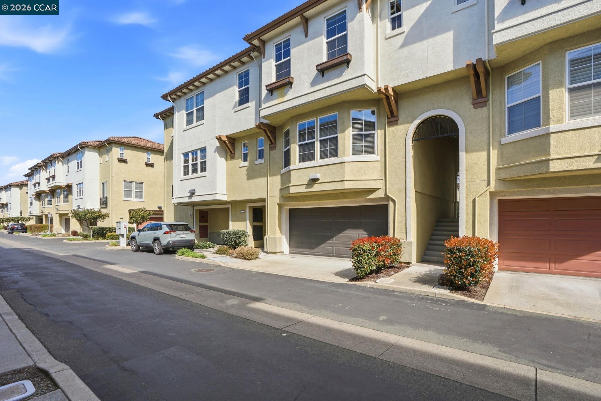 Photo #2: 41126257 Listing: Photo #2