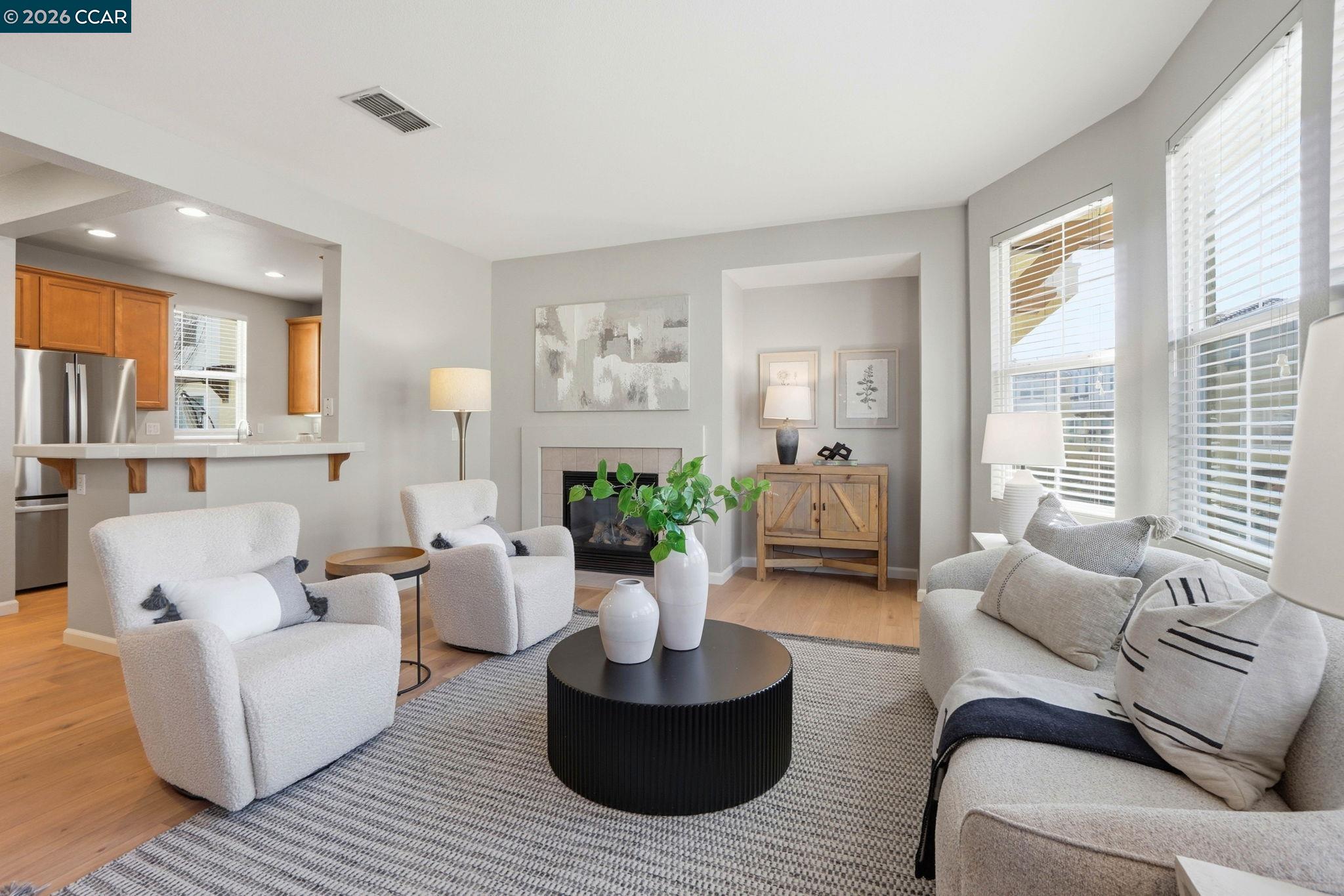 Photo #5: 41126257 Listing: Photo #5