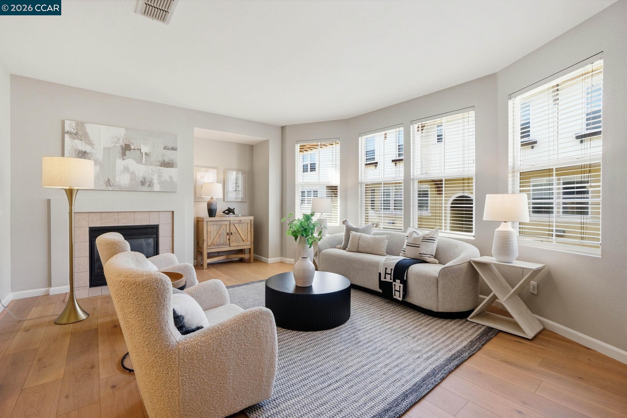 Photo #6: 41126257 Listing: Photo #6