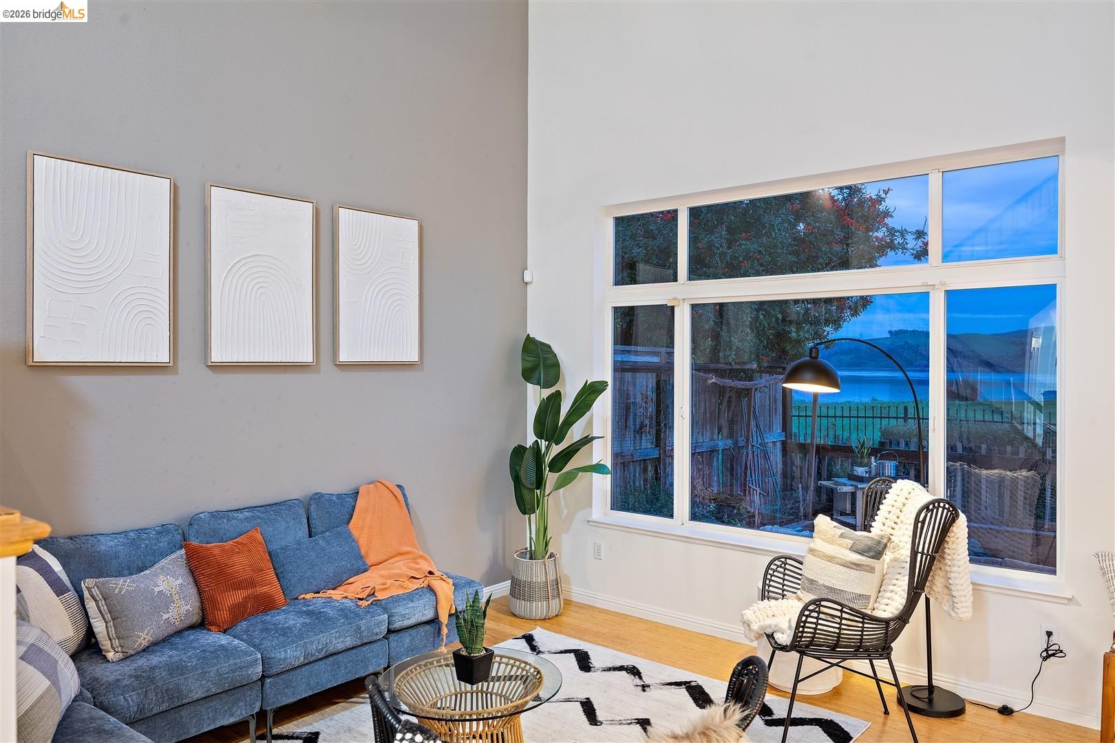 Detail Gallery Image 23 of 37 For 117 Shoal Dr, Vallejo,  CA 94591 - 3 Beds | 2/1 Baths