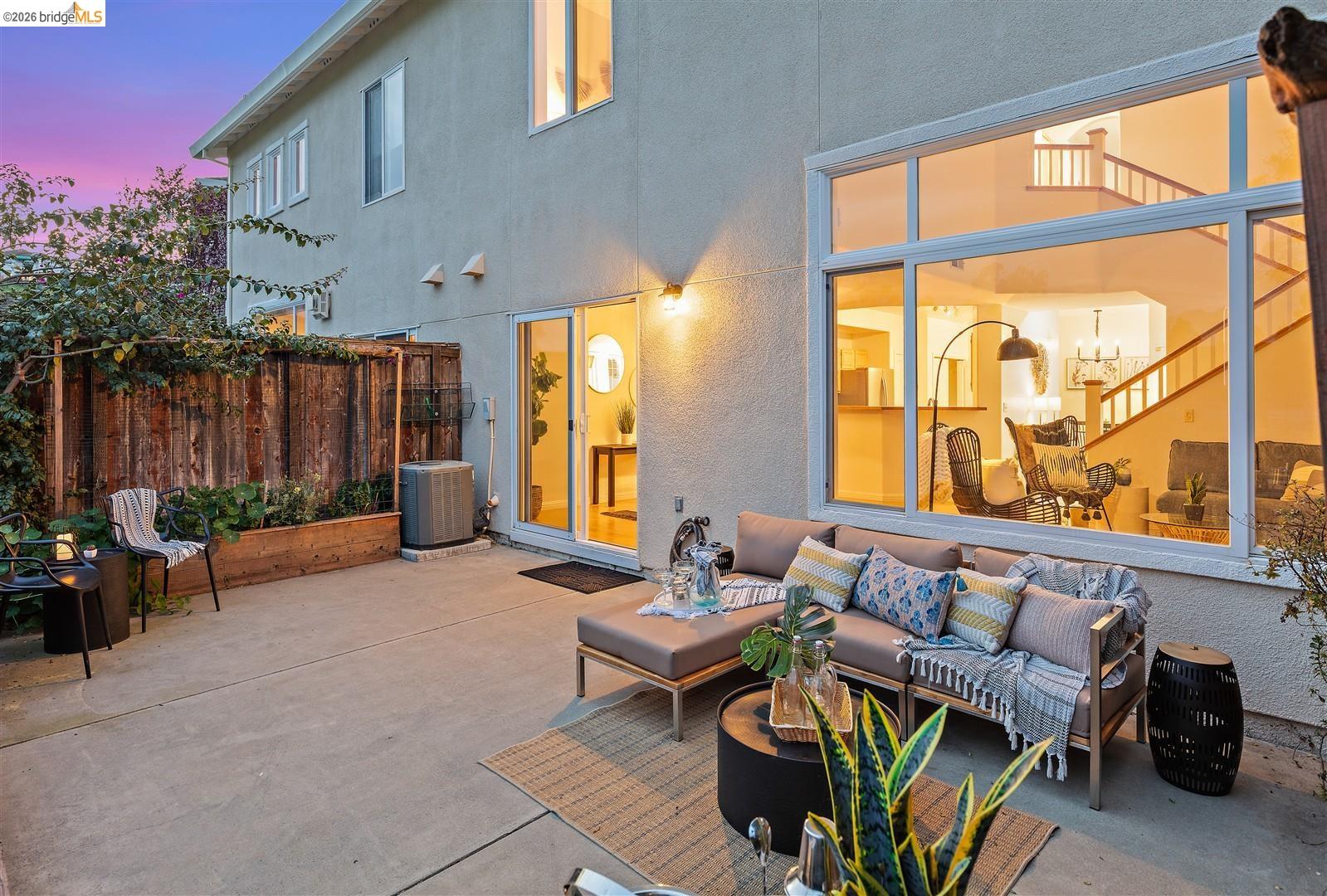 Detail Gallery Image 25 of 37 For 117 Shoal Dr, Vallejo,  CA 94591 - 3 Beds | 2/1 Baths