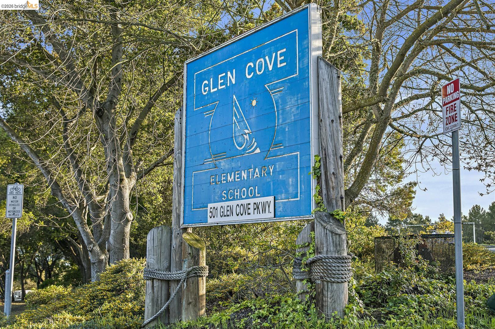 Detail Gallery Image 33 of 37 For 117 Shoal Dr, Vallejo,  CA 94591 - 3 Beds | 2/1 Baths