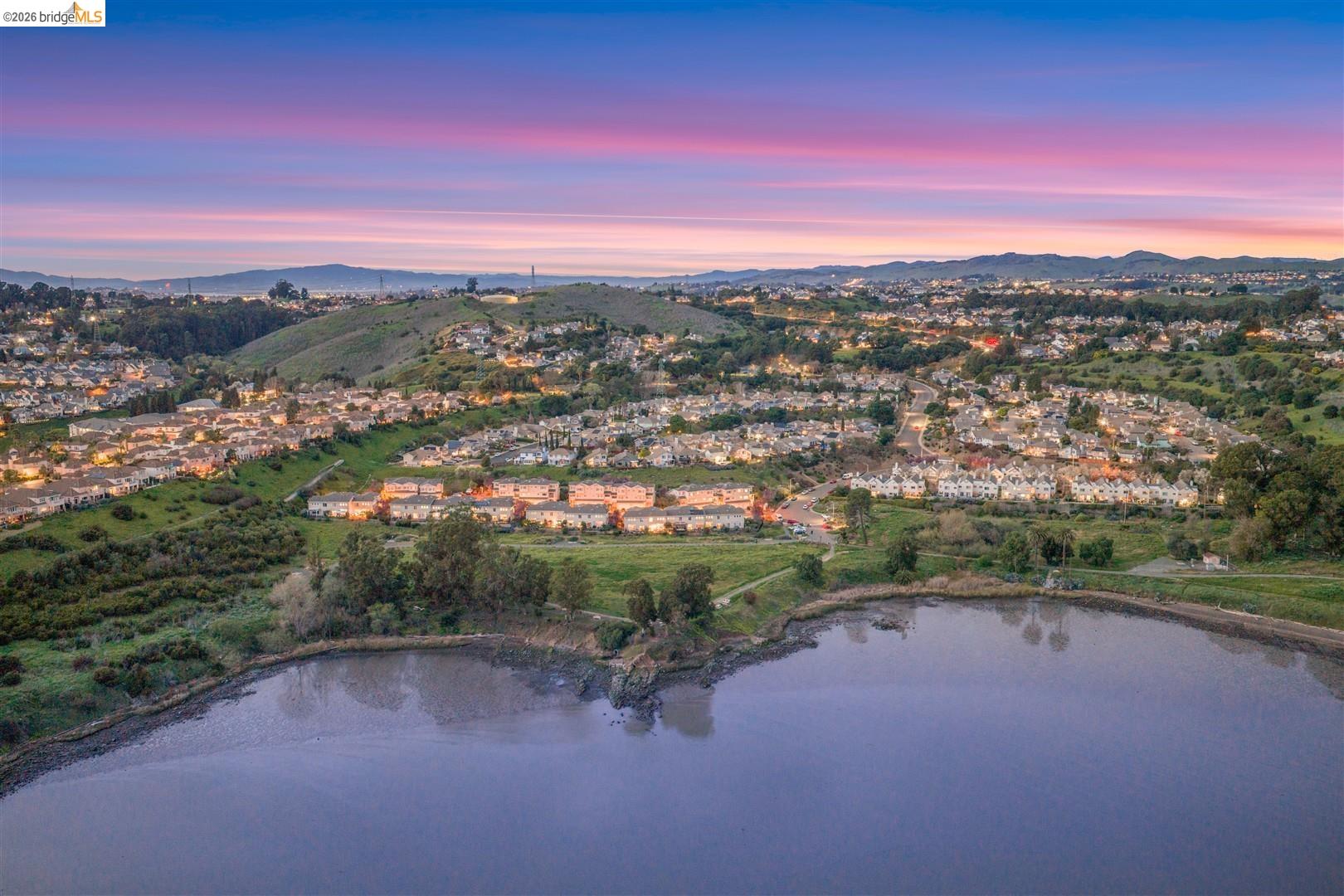 Detail Gallery Image 34 of 37 For 117 Shoal Dr, Vallejo,  CA 94591 - 3 Beds | 2/1 Baths