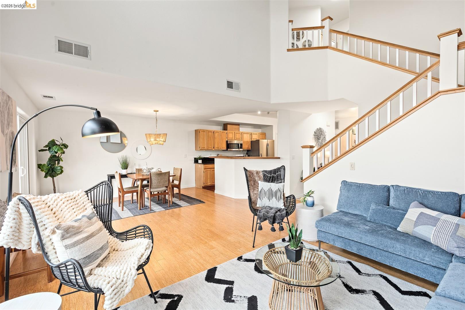 Detail Gallery Image 8 of 37 For 117 Shoal Dr, Vallejo,  CA 94591 - 3 Beds | 2/1 Baths