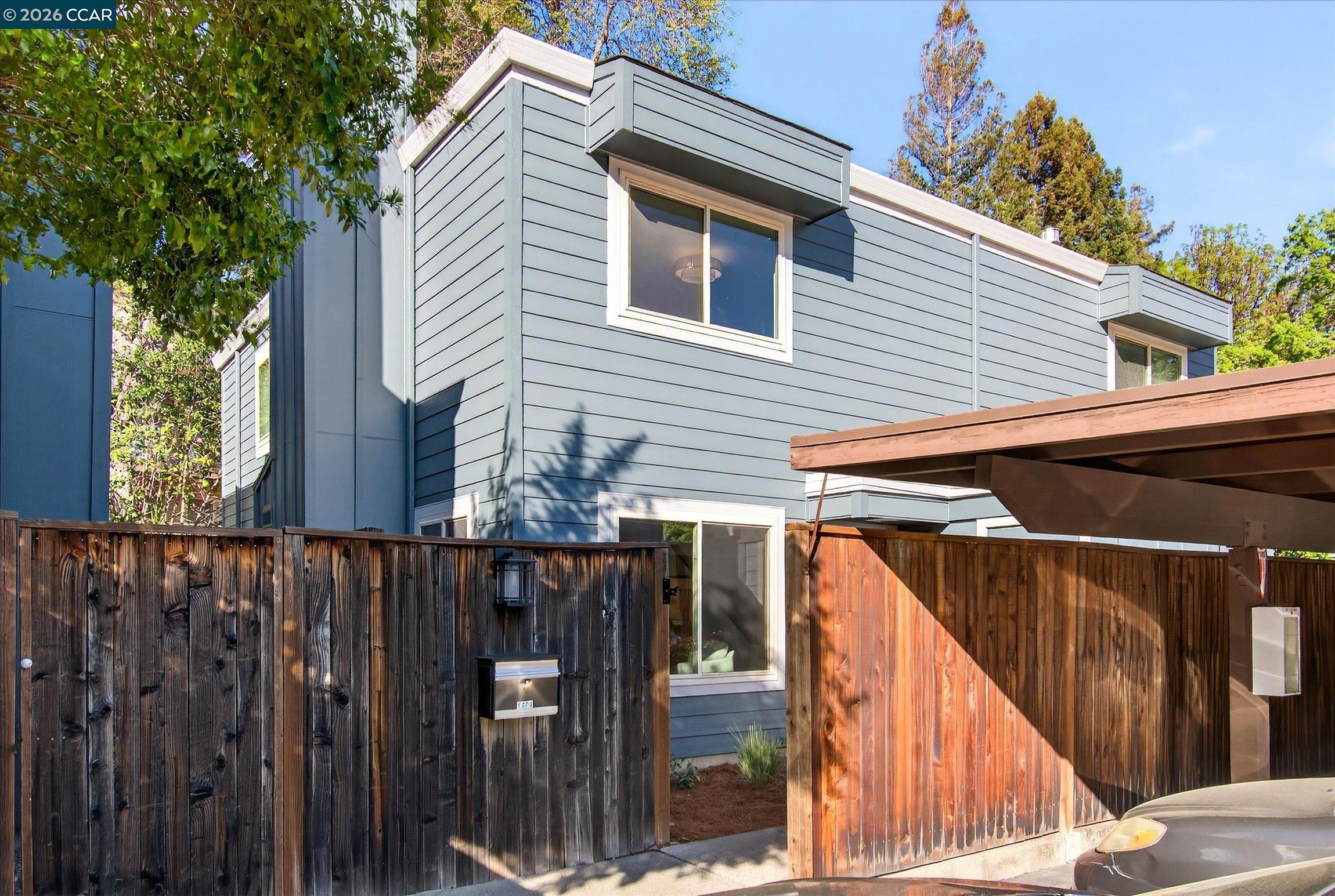 Photo #1: 41126261 Listing: Photo #1