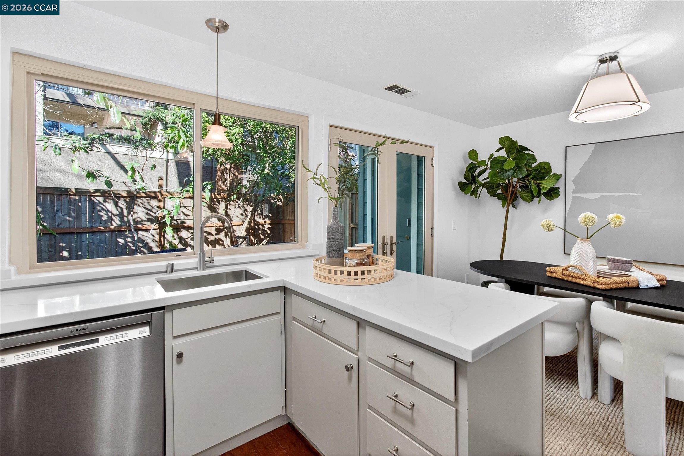 Photo #15: 41126261 Listing: Photo #15