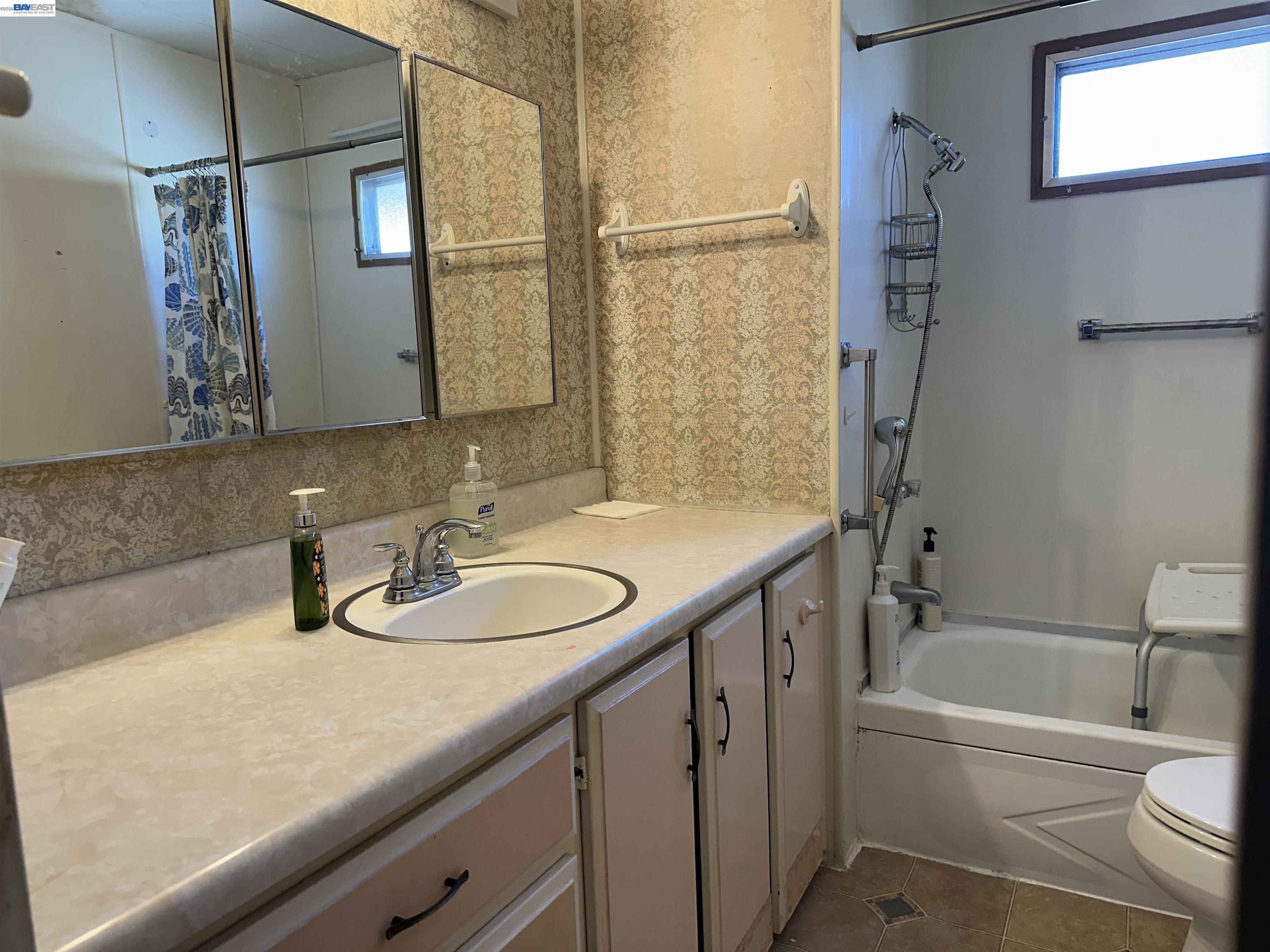 Detail Gallery Image 16 of 16 For 711 Old Canyon Rd. #81,  Fremont,  CA 94536 - 2 Beds | 2 Baths