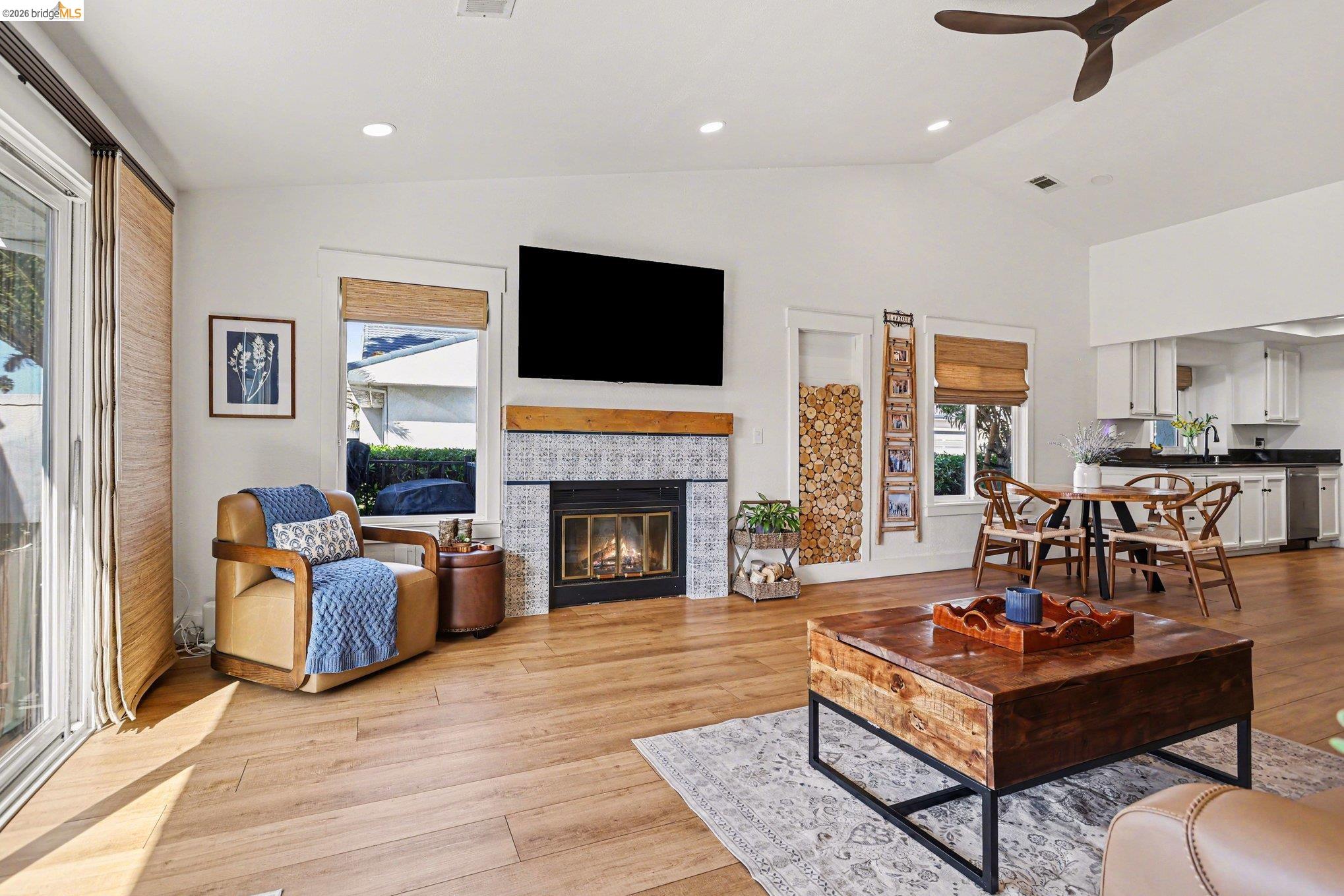 Detail Gallery Image 6 of 34 For 1550 Trawler St, Discovery Bay,  CA 94505 - 2 Beds | 2 Baths