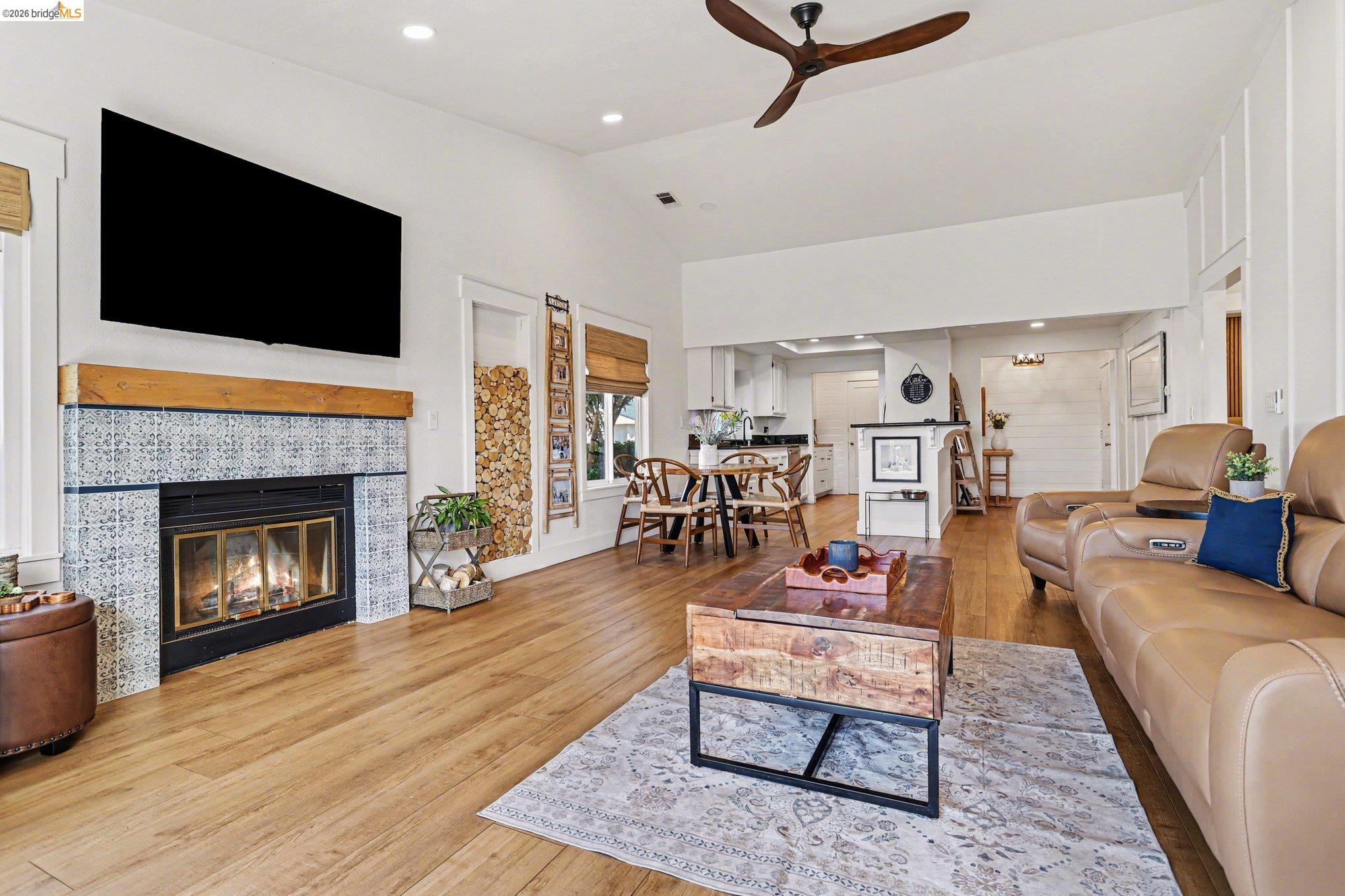 Detail Gallery Image 8 of 34 For 1550 Trawler St, Discovery Bay,  CA 94505 - 2 Beds | 2 Baths