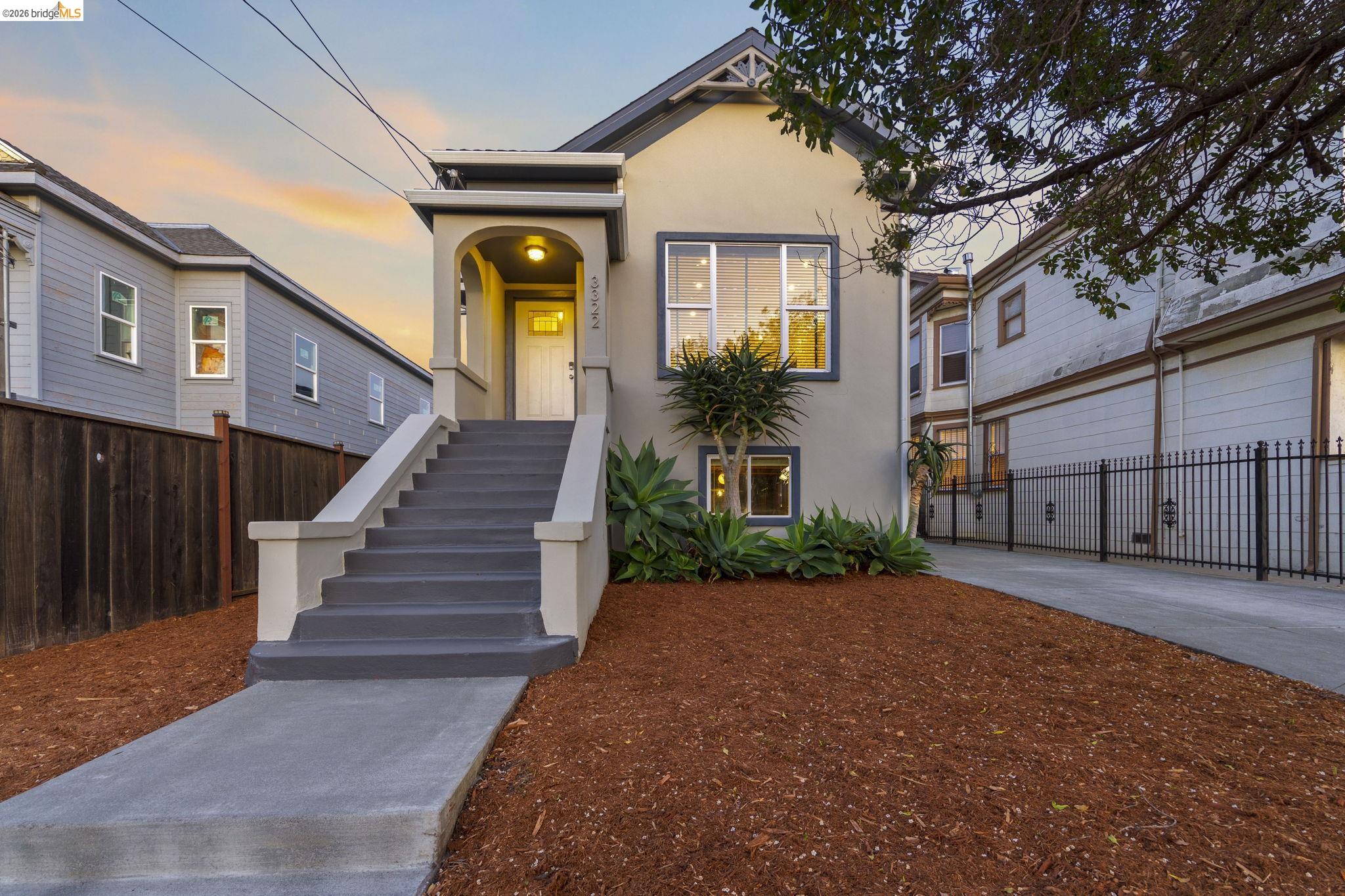 Front Image Thumbnail for EB41126264