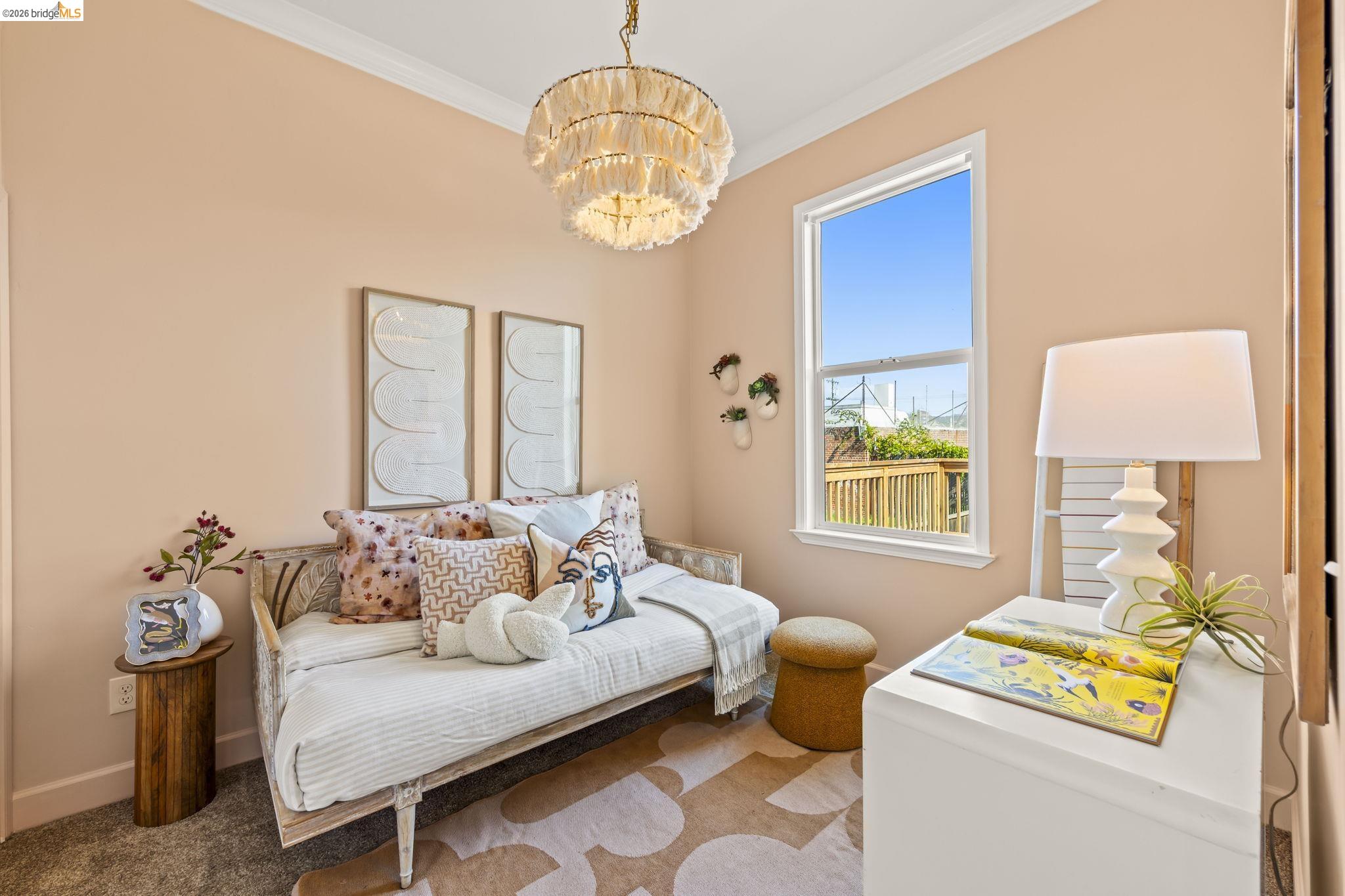 Detail Gallery Image 21 of 58 For 3322 Chestnut St, Oakland,  CA 94608 - 4 Beds | 2 Baths