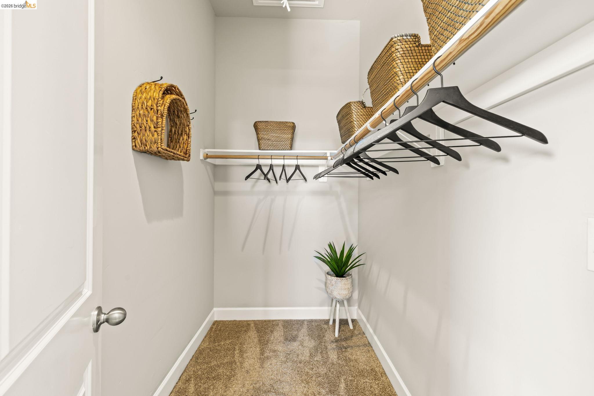 Detail Gallery Image 26 of 58 For 3322 Chestnut St, Oakland,  CA 94608 - 4 Beds | 2 Baths