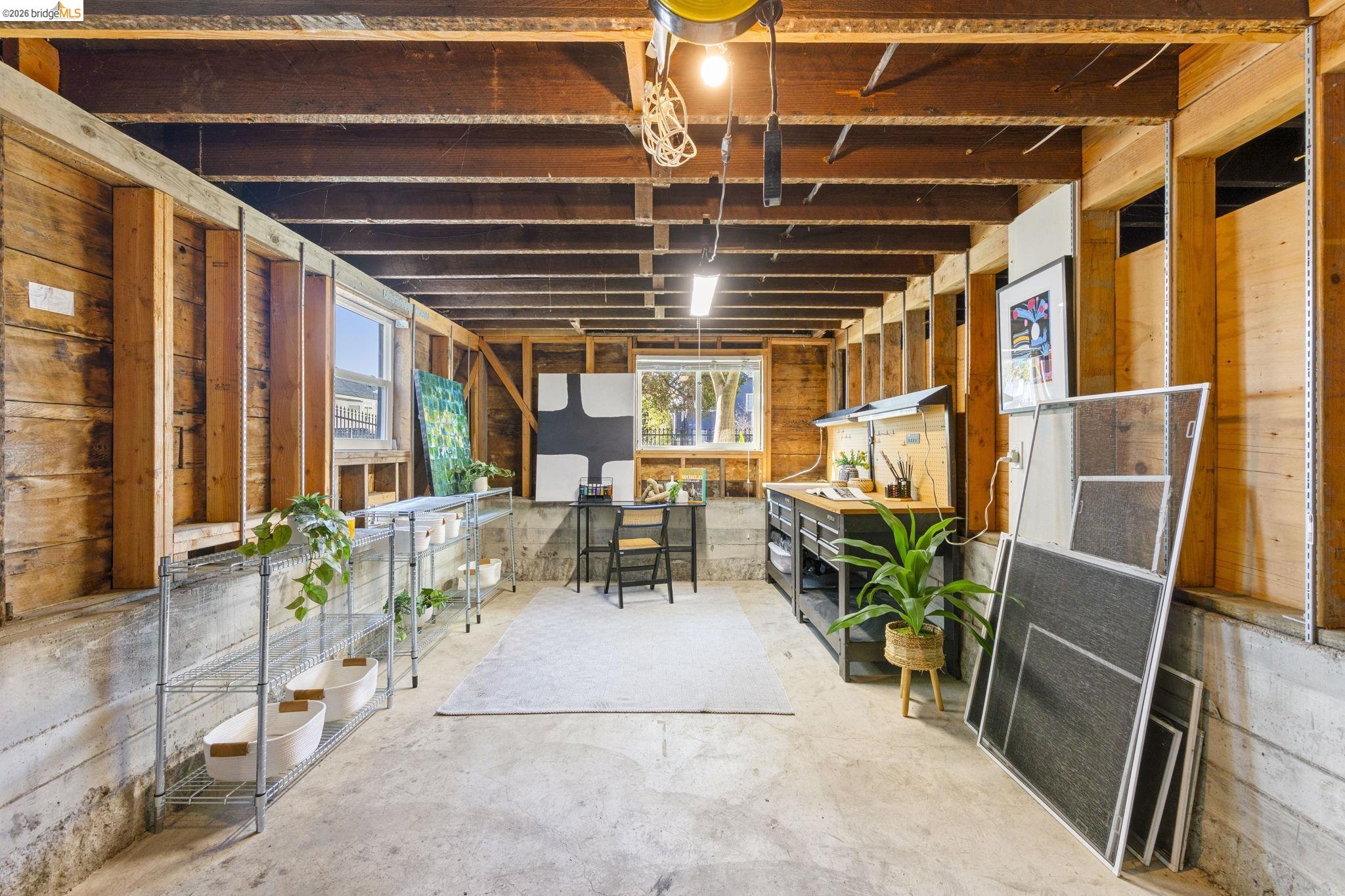 Detail Gallery Image 44 of 58 For 3322 Chestnut St, Oakland,  CA 94608 - 4 Beds | 2 Baths