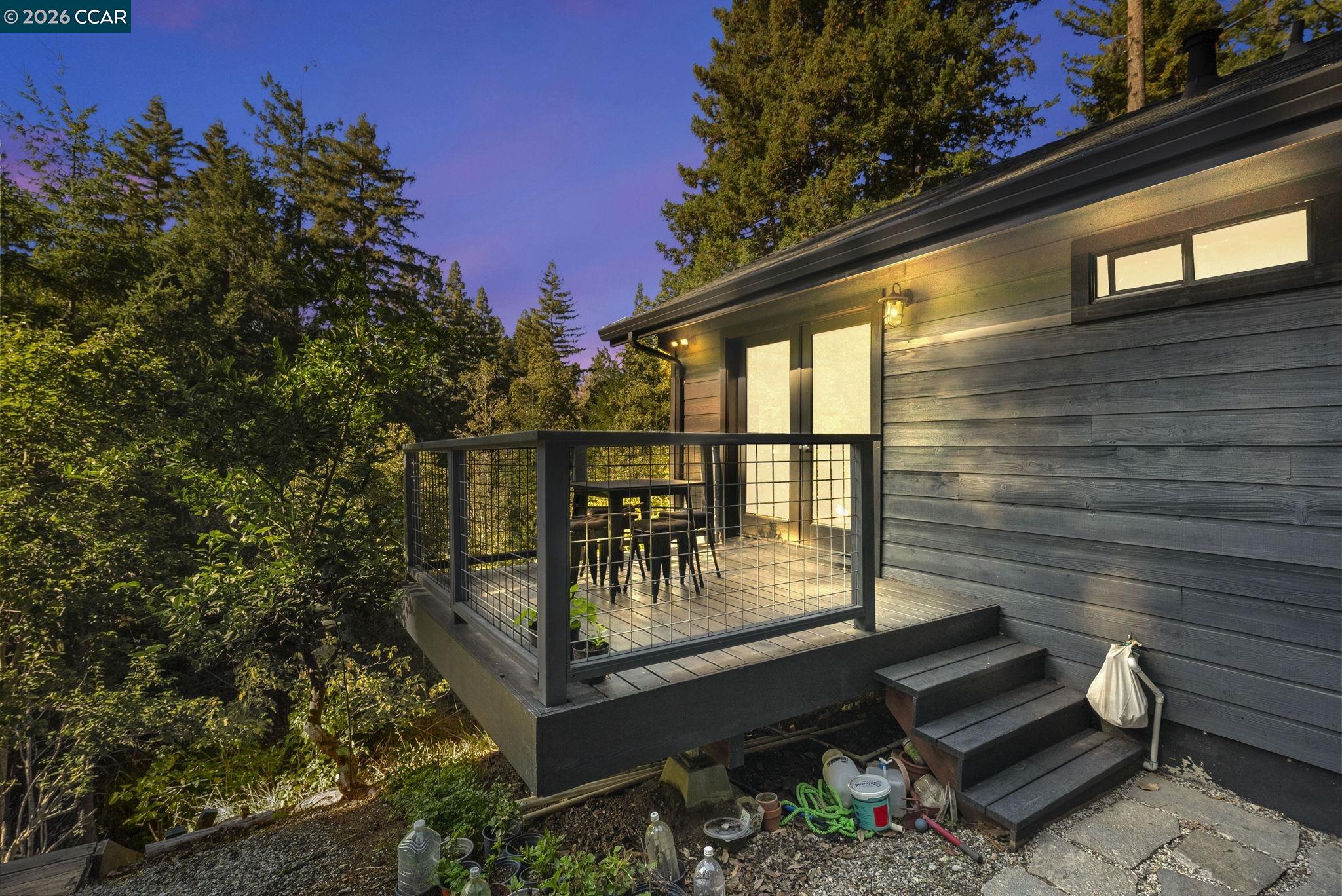 Detail Gallery Image 3 of 25 For 2165 Upper Scenic Dr, Felton,  CA 95018 - 3 Beds | 2 Baths