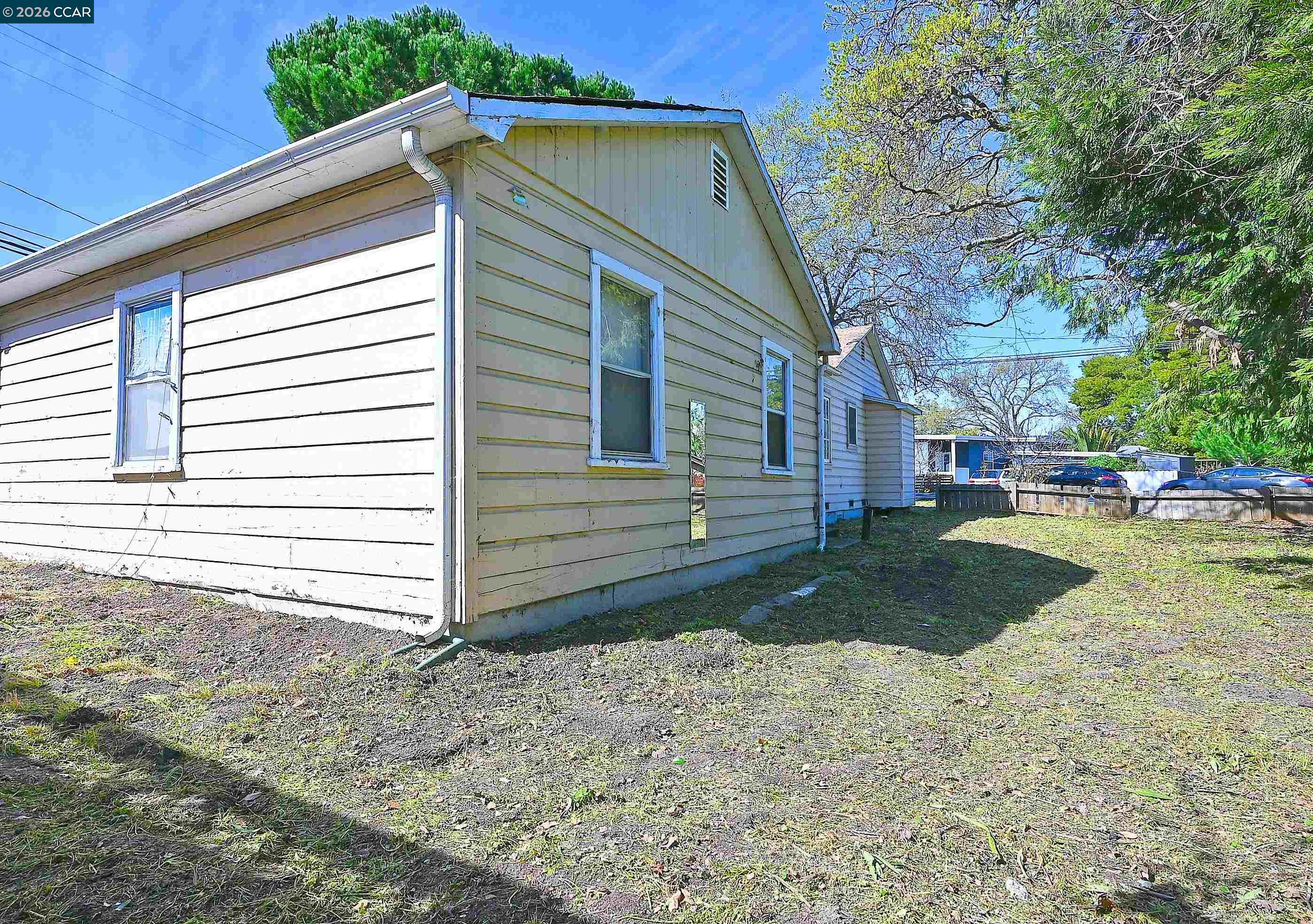 Detail Gallery Image 9 of 30 For 2480 Buena Vista Ave, Walnut Creek,  CA 94597 - 2 Beds | 1 Baths
