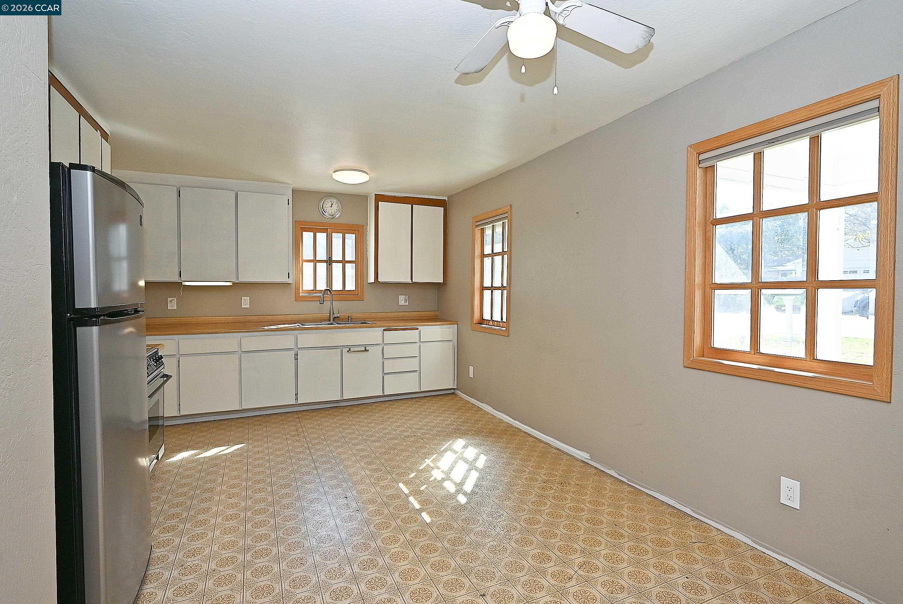 Detail Gallery Image 15 of 30 For 2480 Buena Vista Ave, Walnut Creek,  CA 94597 - 2 Beds | 1 Baths