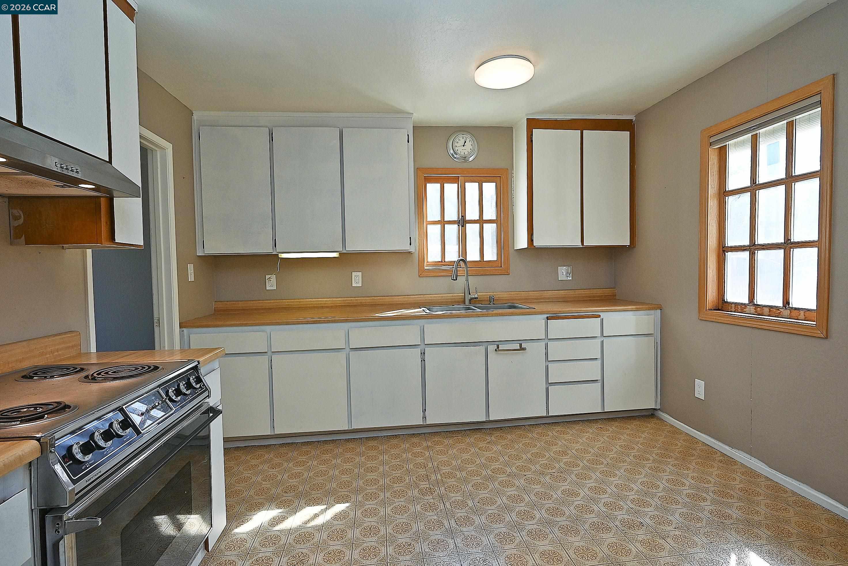 Detail Gallery Image 20 of 30 For 2480 Buena Vista Ave, Walnut Creek,  CA 94597 - 2 Beds | 1 Baths