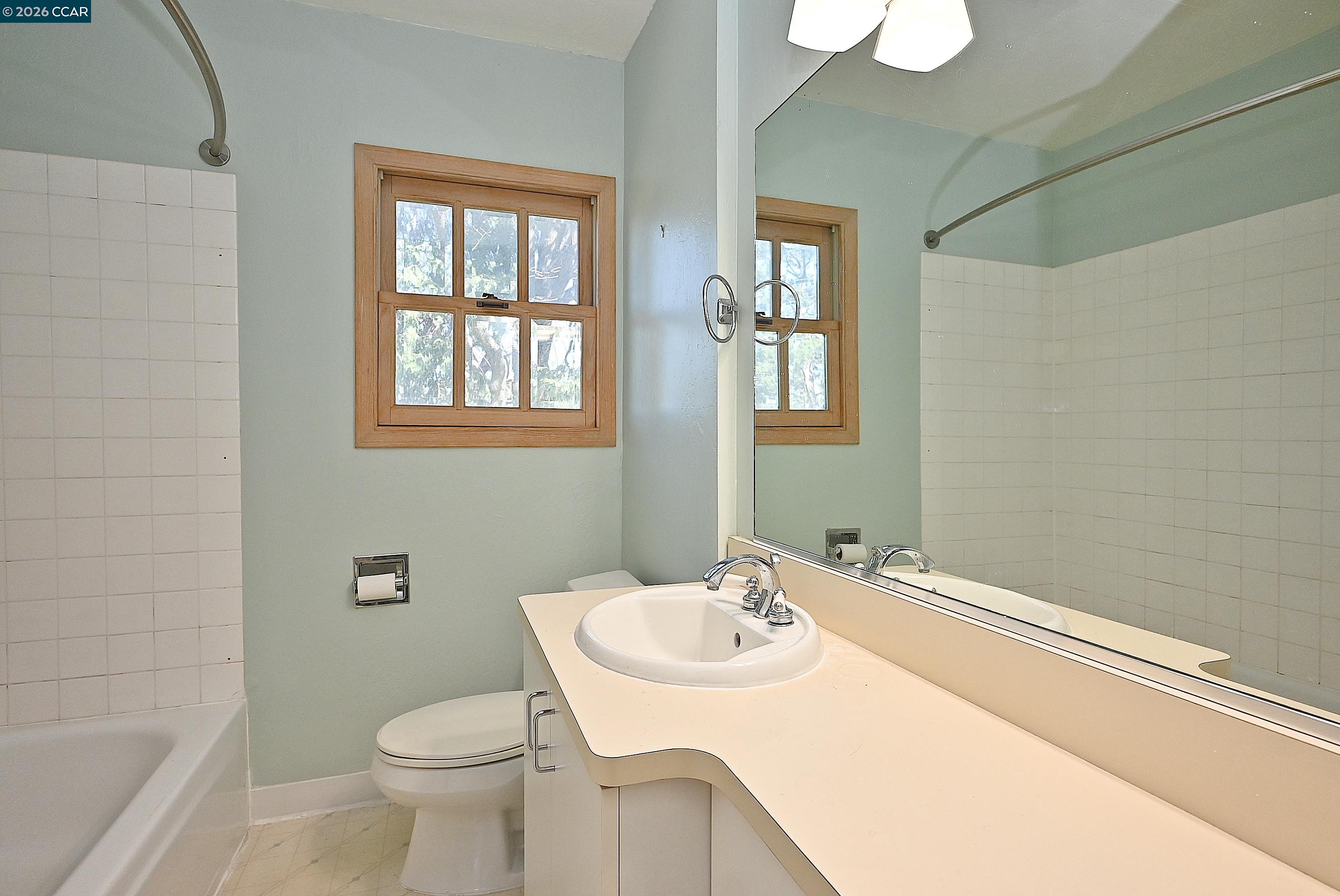 Detail Gallery Image 26 of 30 For 2480 Buena Vista Ave, Walnut Creek,  CA 94597 - 2 Beds | 1 Baths