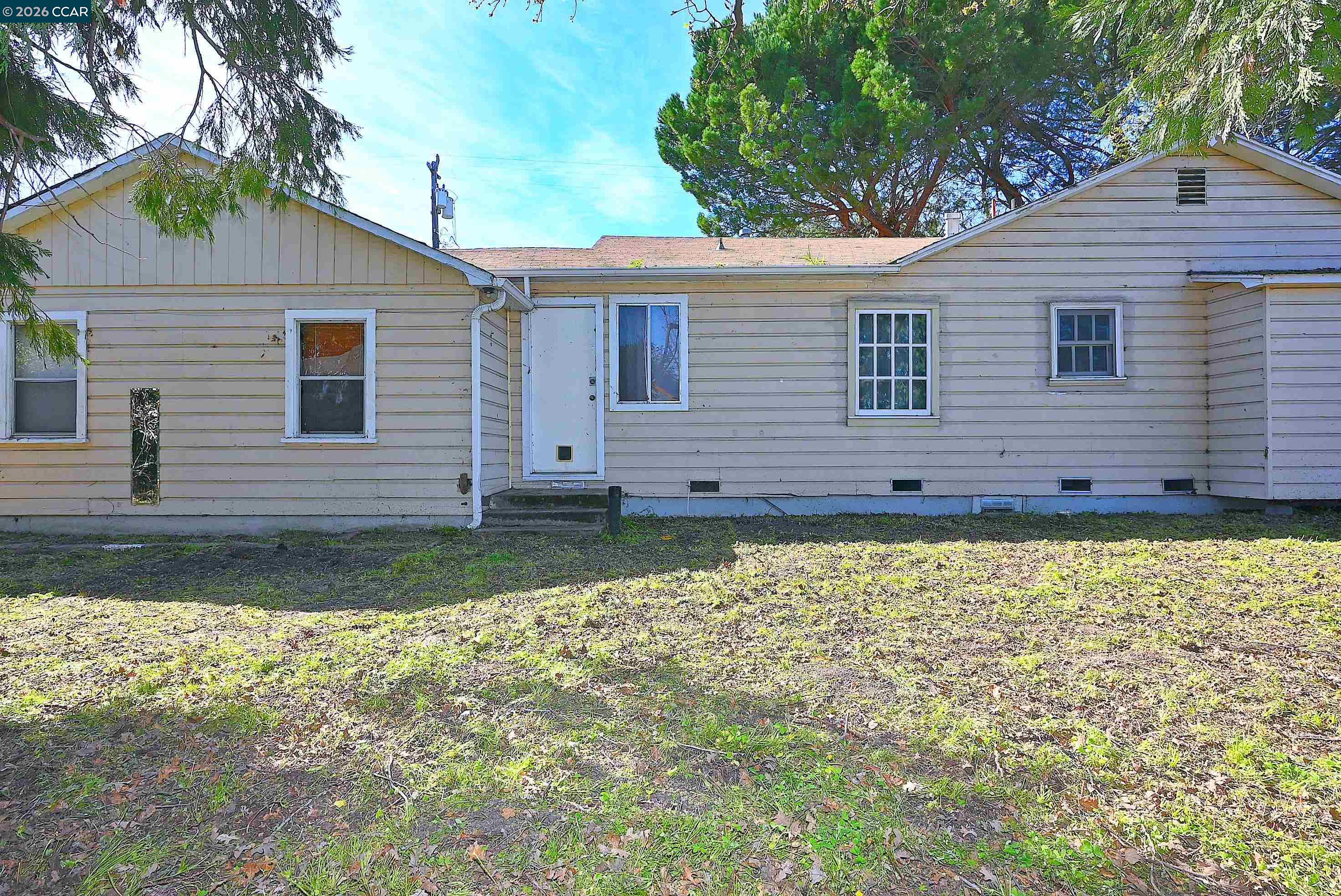 Detail Gallery Image 7 of 30 For 2480 Buena Vista Ave, Walnut Creek,  CA 94597 - 2 Beds | 1 Baths