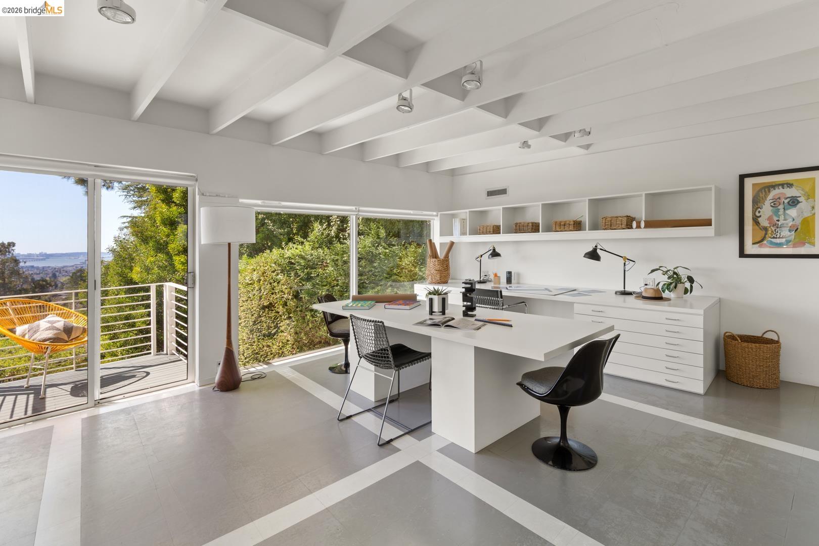 Detail Gallery Image 21 of 26 For 45 Vicente Rd, Berkeley,  CA 94705 - 4 Beds | 3/1 Baths