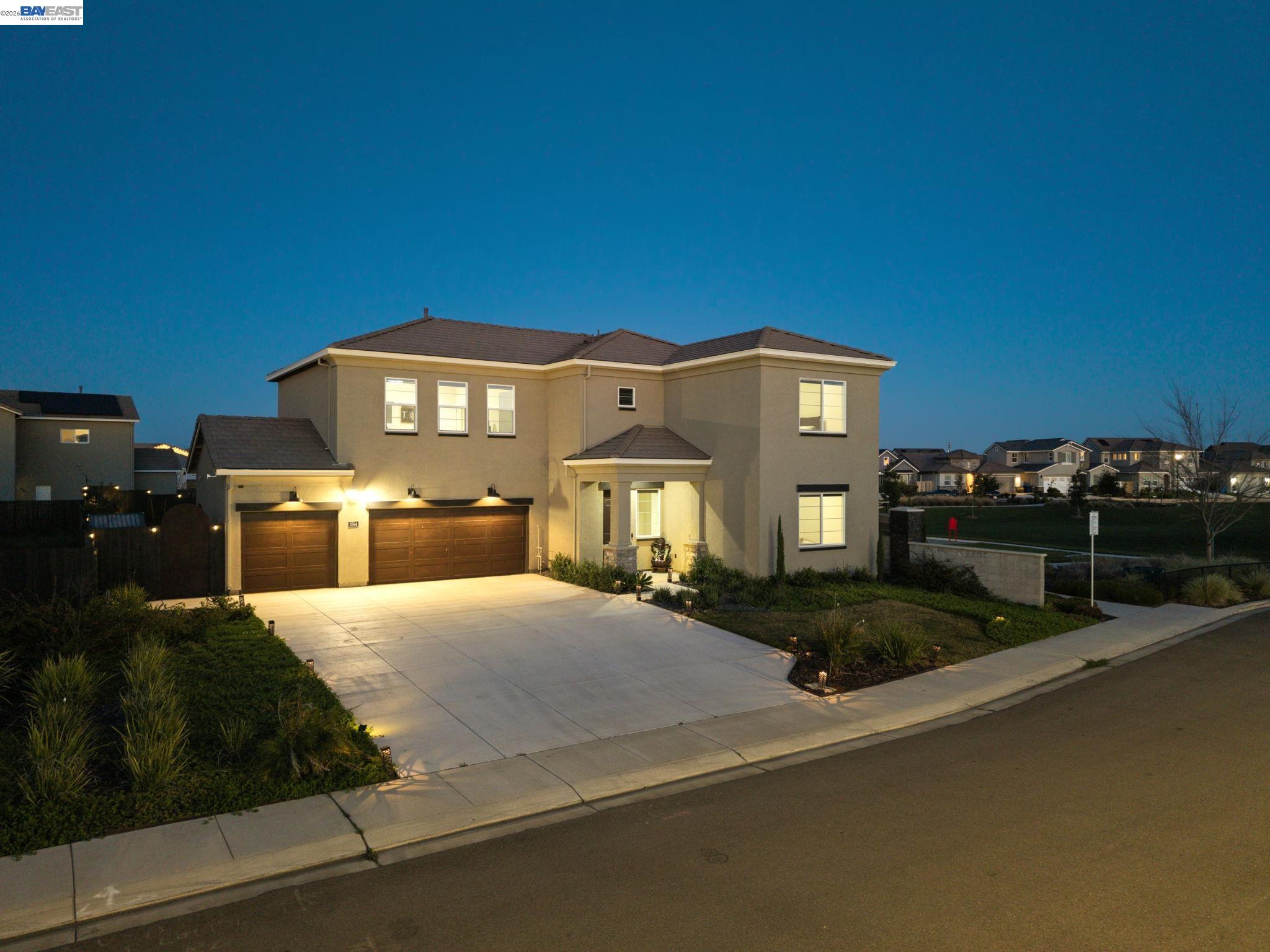 Detail Gallery Image 2 of 60 For 2394 Bharvani Ave, Manteca,  CA 95337 - 4 Beds | 3/1 Baths