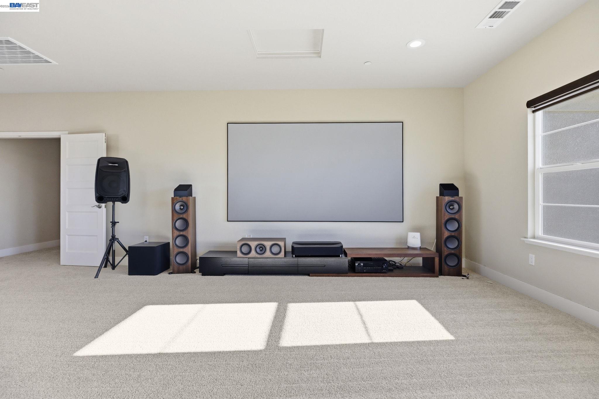 Detail Gallery Image 22 of 60 For 2394 Bharvani Ave, Manteca,  CA 95337 - 4 Beds | 3/1 Baths