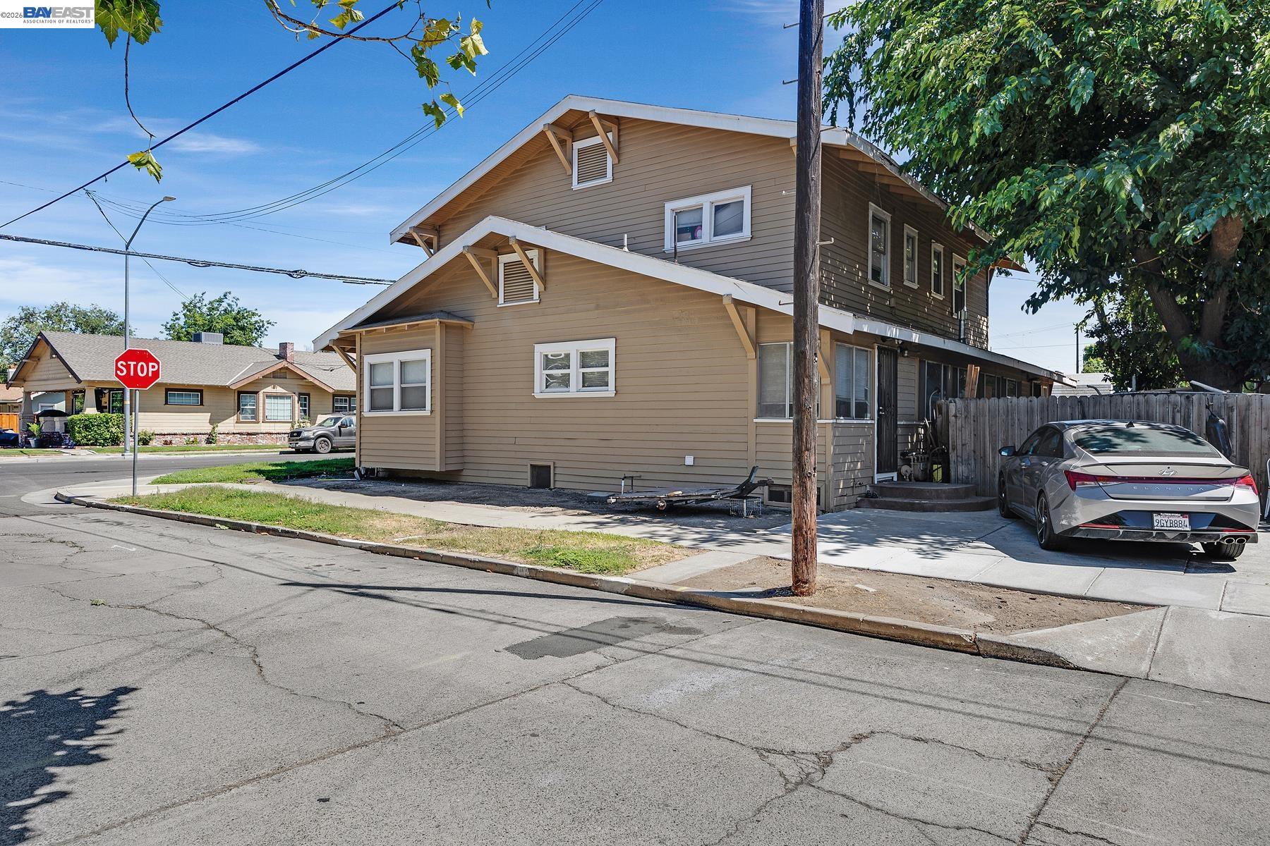 Detail Gallery Image 8 of 10 For 1245 Parker Ave, Tracy,  CA 95376-3519 - 3 Beds | 2 Baths