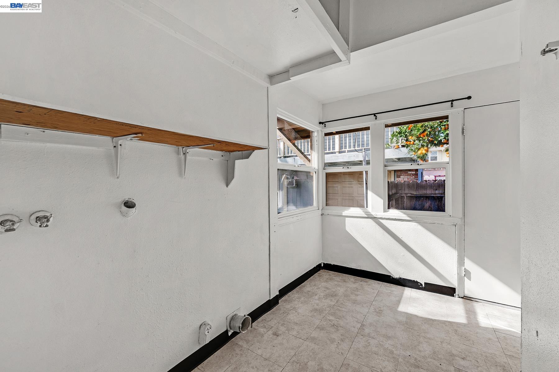 Detail Gallery Image 13 of 28 For 1243 Parker Ave, Tracy,  CA 95376-3519 - 3 Beds | 2 Baths