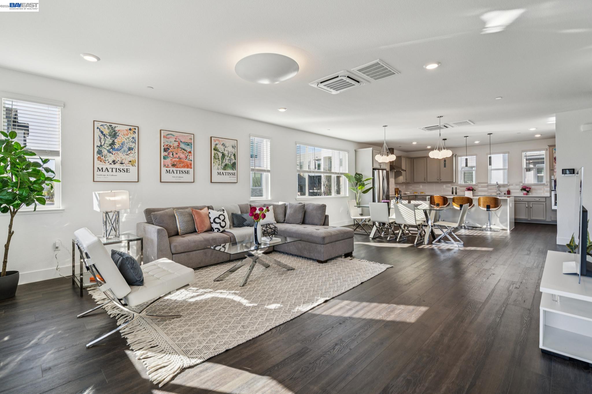 Detail Gallery Image 4 of 40 For 646 Eucalyptus Way, Alameda,  CA 94501 - 4 Beds | 3/1 Baths