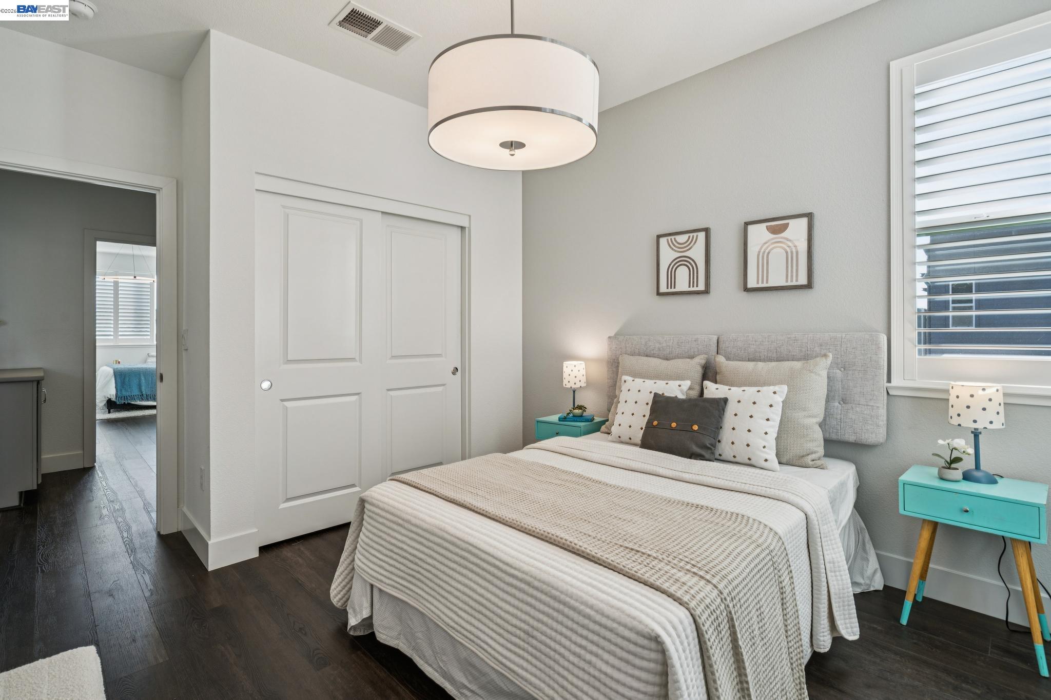 Detail Gallery Image 32 of 40 For 646 Eucalyptus Way, Alameda,  CA 94501 - 4 Beds | 3/1 Baths