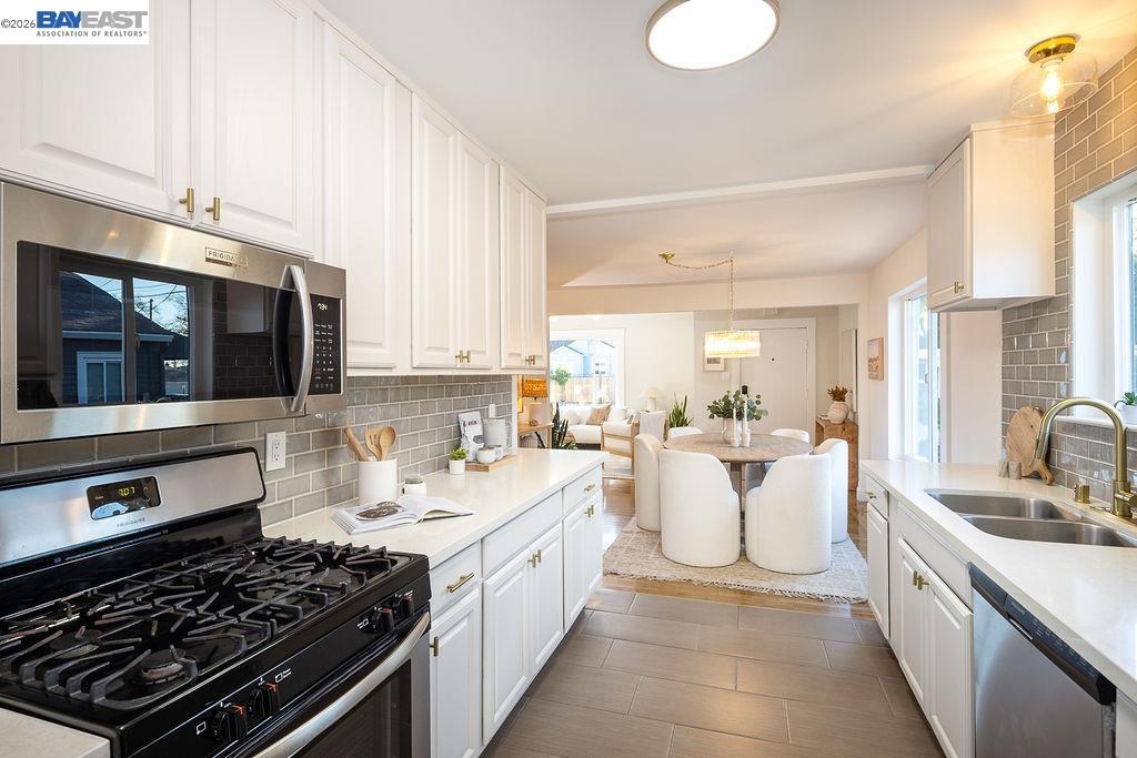 Detail Gallery Image 14 of 29 For 261 Julius St, San Leandro,  CA 94577 - 2 Beds | 2 Baths