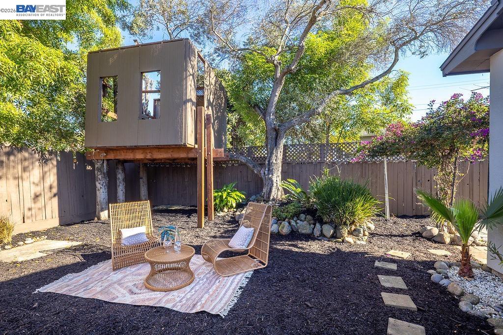 Detail Gallery Image 27 of 29 For 261 Julius St, San Leandro,  CA 94577 - 2 Beds | 2 Baths