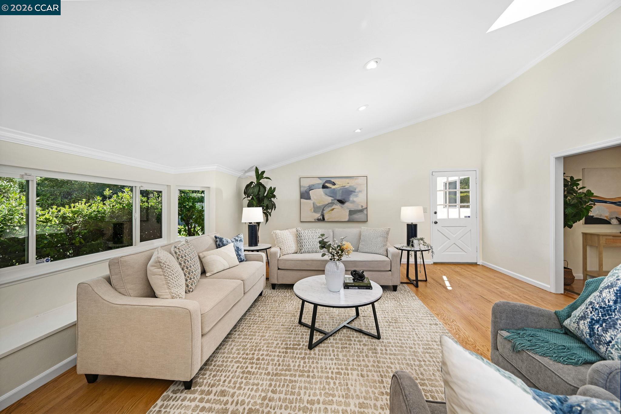 Detail Gallery Image 17 of 48 For 414 Peppertree Rd, Walnut Creek,  CA 94598 - 4 Beds | 2/1 Baths