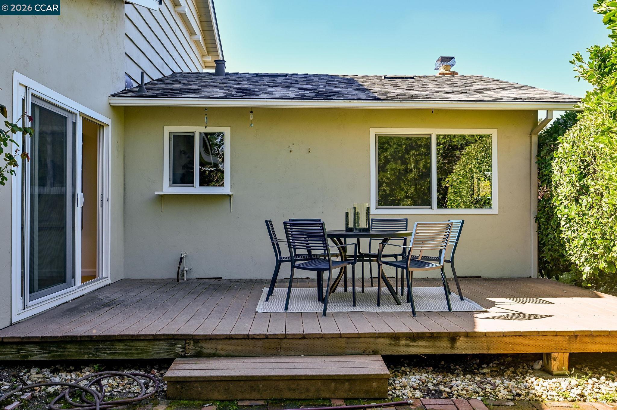 Detail Gallery Image 28 of 48 For 414 Peppertree Rd, Walnut Creek,  CA 94598 - 4 Beds | 2/1 Baths