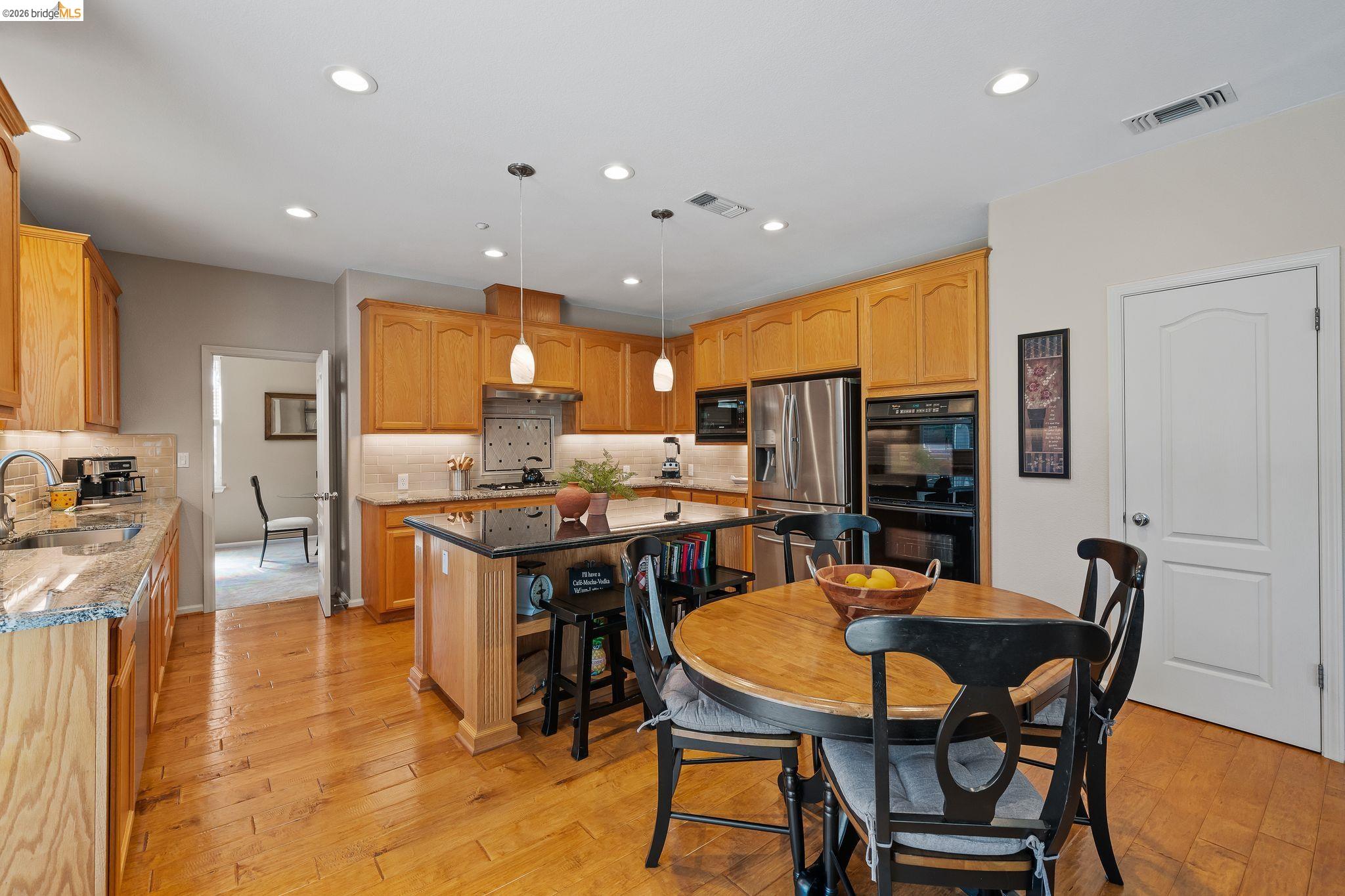 Detail Gallery Image 13 of 53 For 1320 Sand Drift Dr, Brentwood,  CA 94513 - 4 Beds | 2/1 Baths