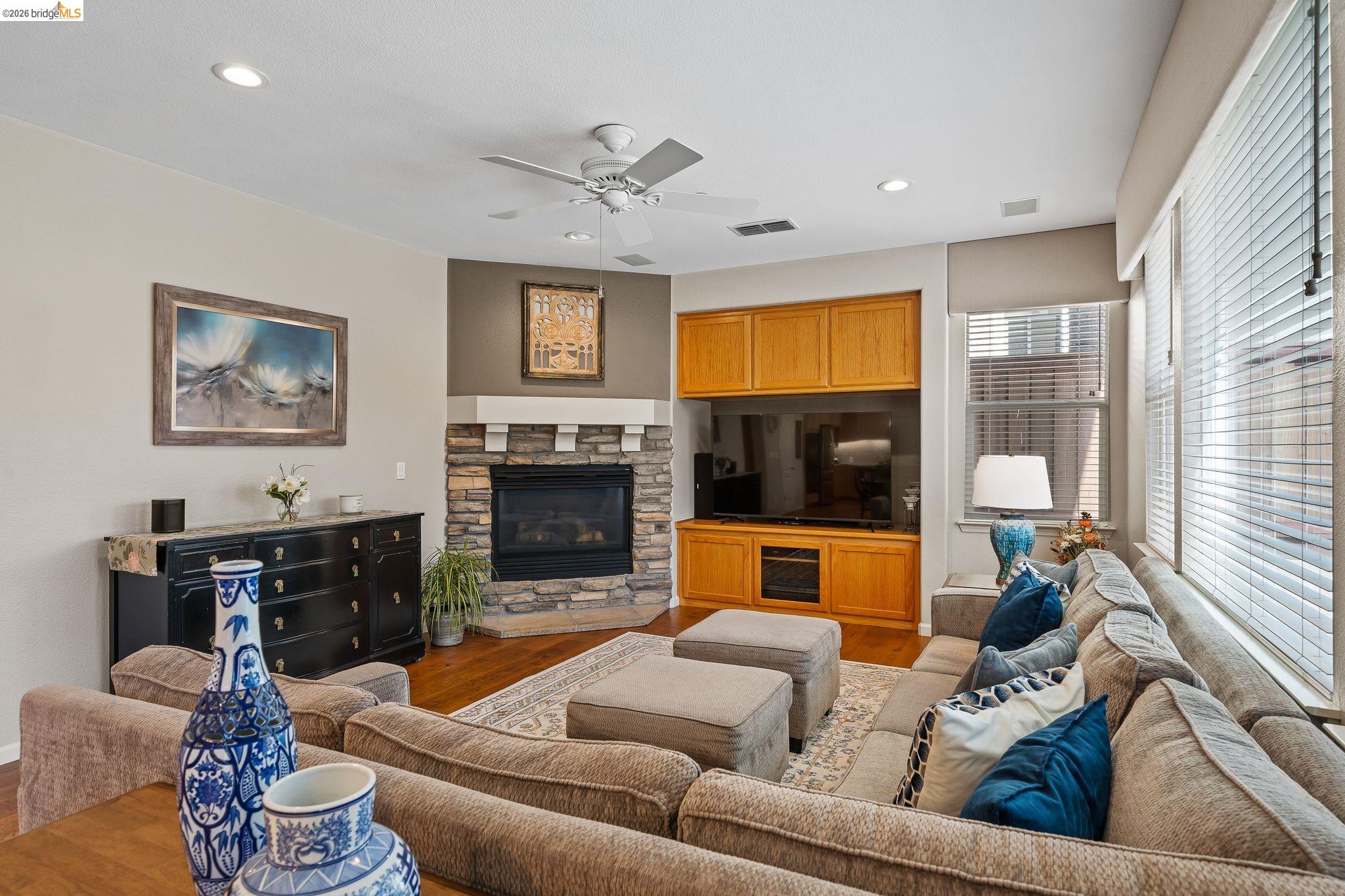 Detail Gallery Image 17 of 53 For 1320 Sand Drift Dr, Brentwood,  CA 94513 - 4 Beds | 2/1 Baths