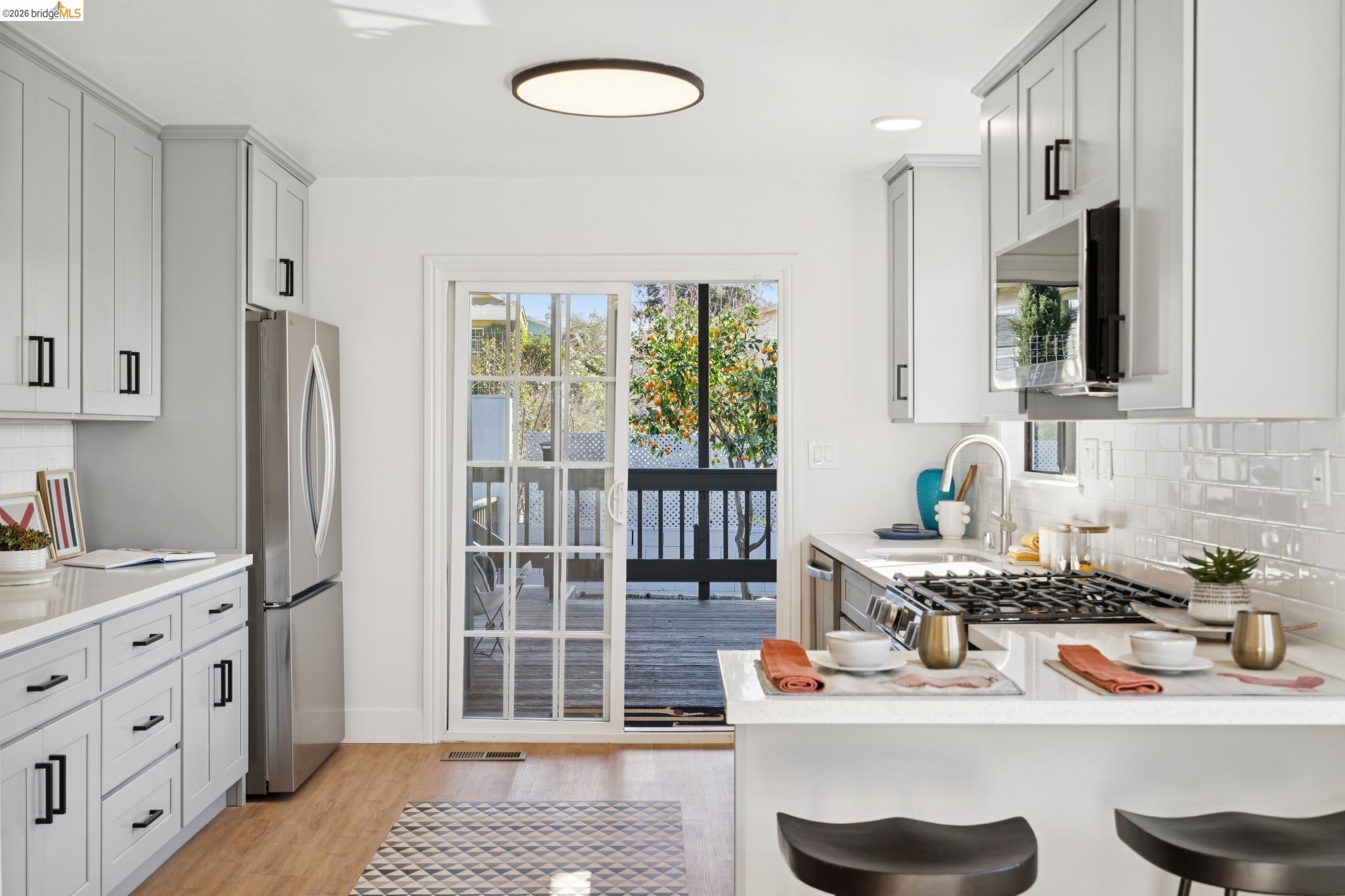 Detail Gallery Image 13 of 31 For 4066 Patterson Ave, Oakland,  CA 94619 - 2 Beds | 1 Baths