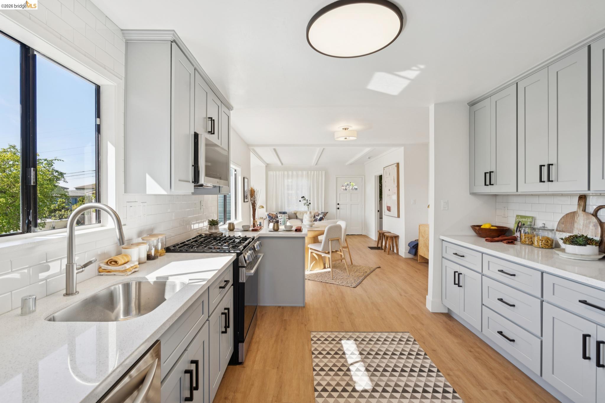 Detail Gallery Image 14 of 31 For 4066 Patterson Ave, Oakland,  CA 94619 - 2 Beds | 1 Baths