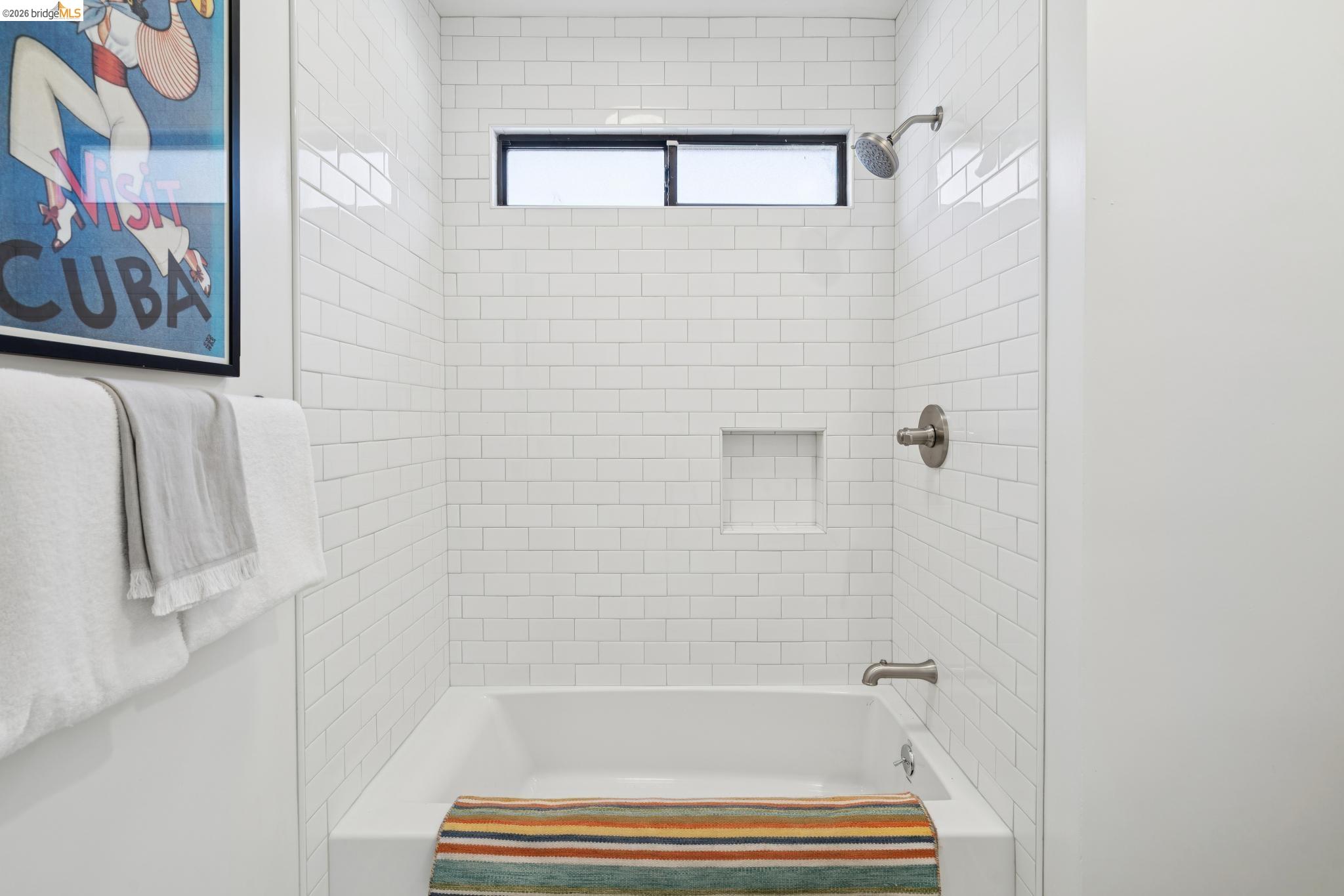 Detail Gallery Image 19 of 31 For 4066 Patterson Ave, Oakland,  CA 94619 - 2 Beds | 1 Baths