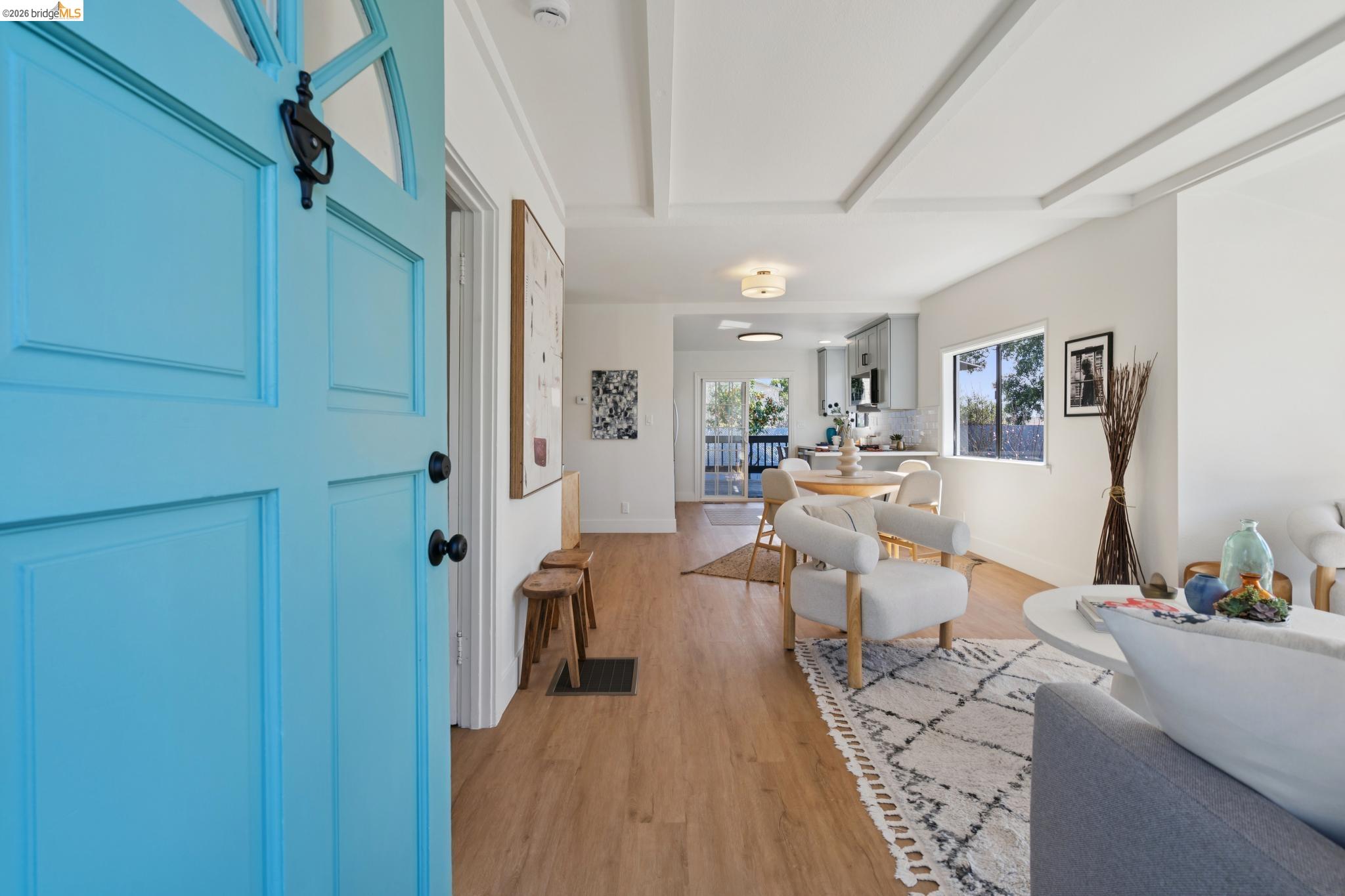 Detail Gallery Image 5 of 31 For 4066 Patterson Ave, Oakland,  CA 94619 - 2 Beds | 1 Baths