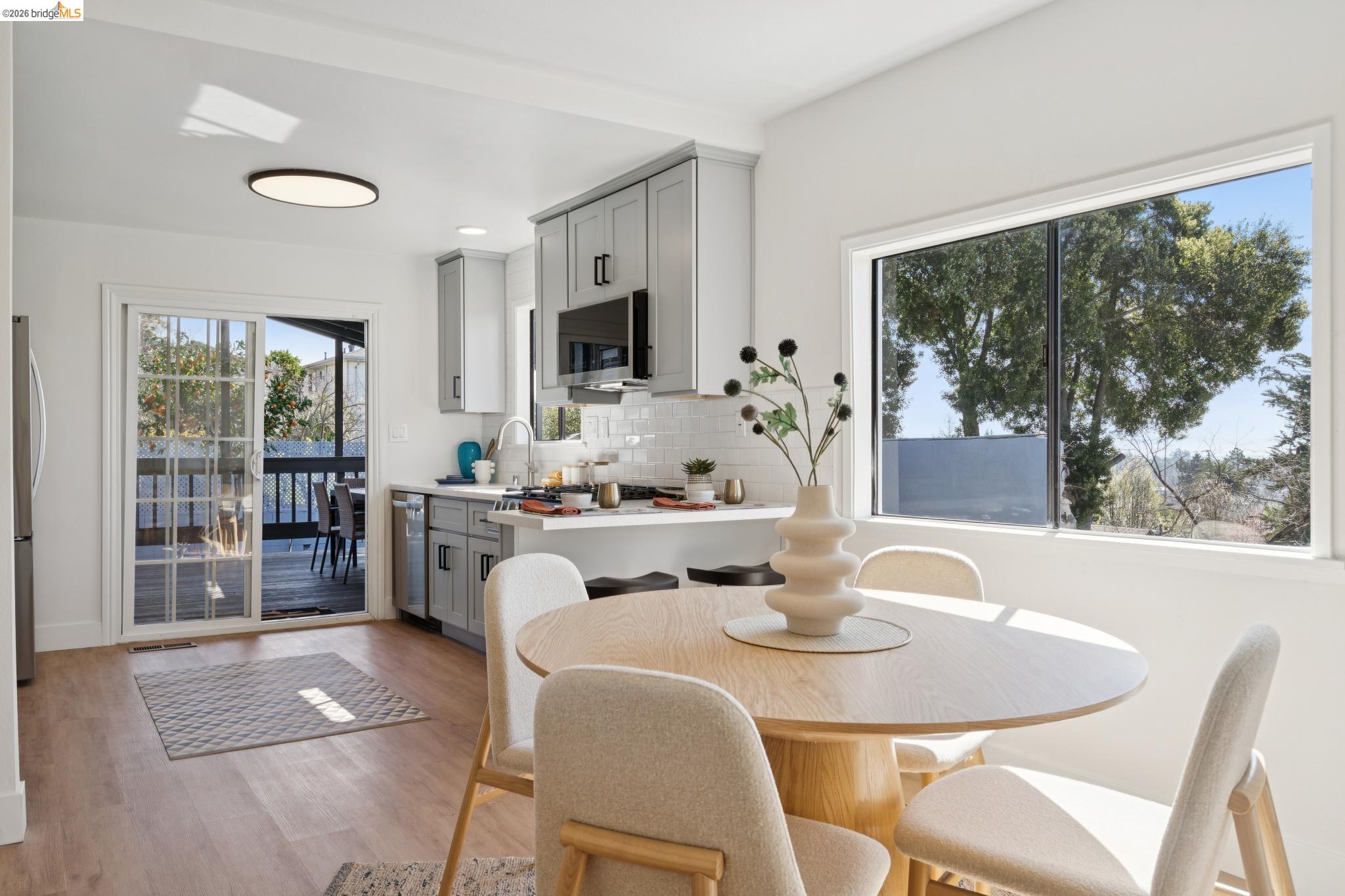 Detail Gallery Image 9 of 31 For 4066 Patterson Ave, Oakland,  CA 94619 - 2 Beds | 1 Baths