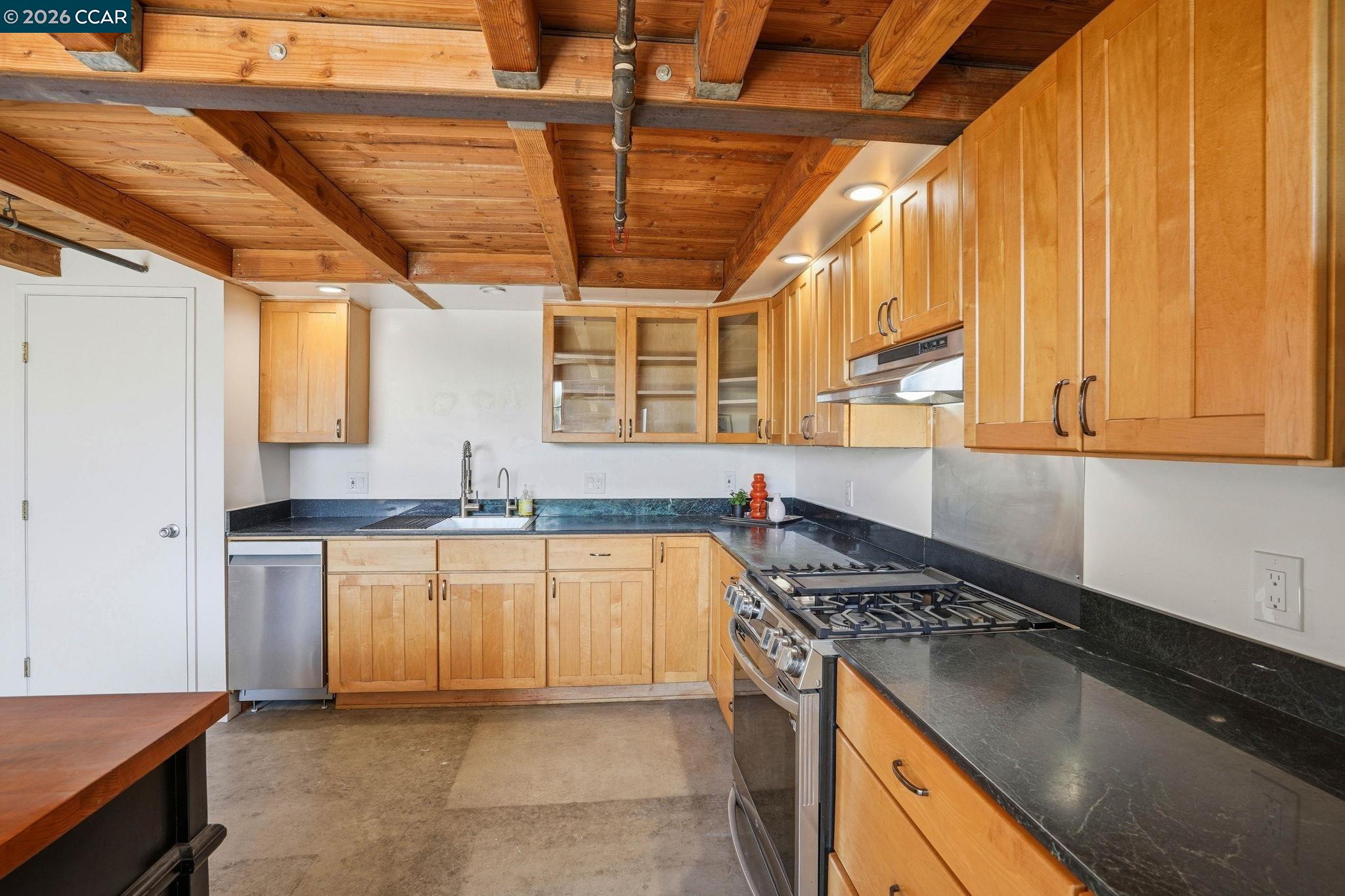 Photo #12: 41126293 Listing: Photo #12