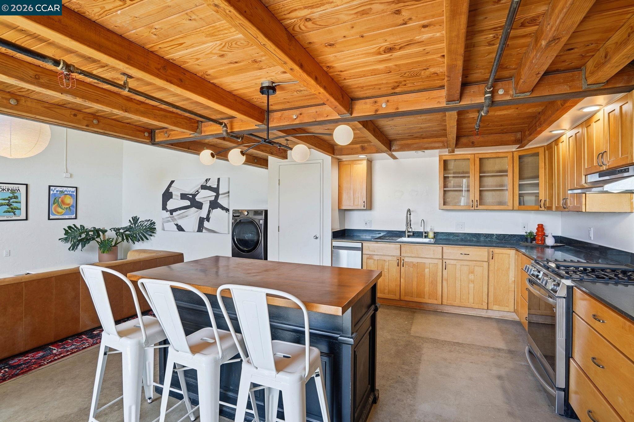 Photo #8: 41126293 Listing: Photo #8